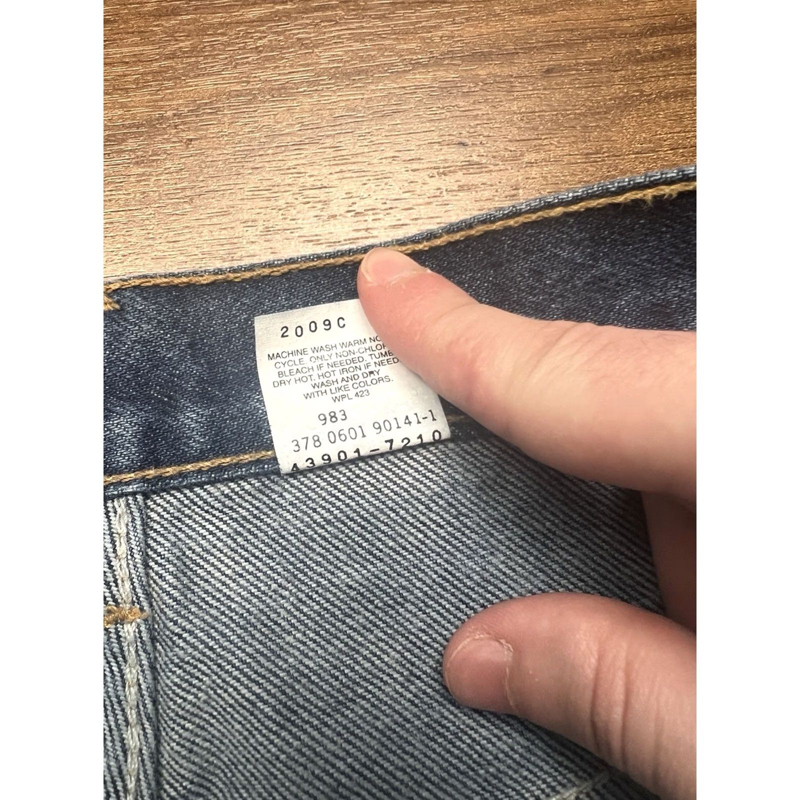 Levi's VTG LEVIS 901 Jeans Mens 42x32 Stonewashed Relaxed Straight Leg 2001 Distressed Blue Denim 100% Cotton Size US 42 / EU 58 - 7 Thumbnail