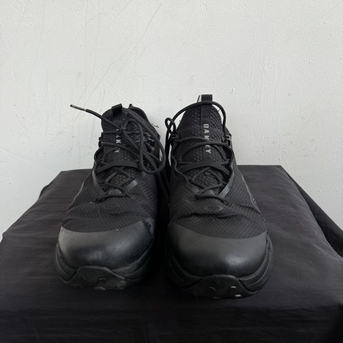 Oakley Oakley Triple Black Light Shield Trainers Size US 11 / EU 44 - 5 Thumbnail