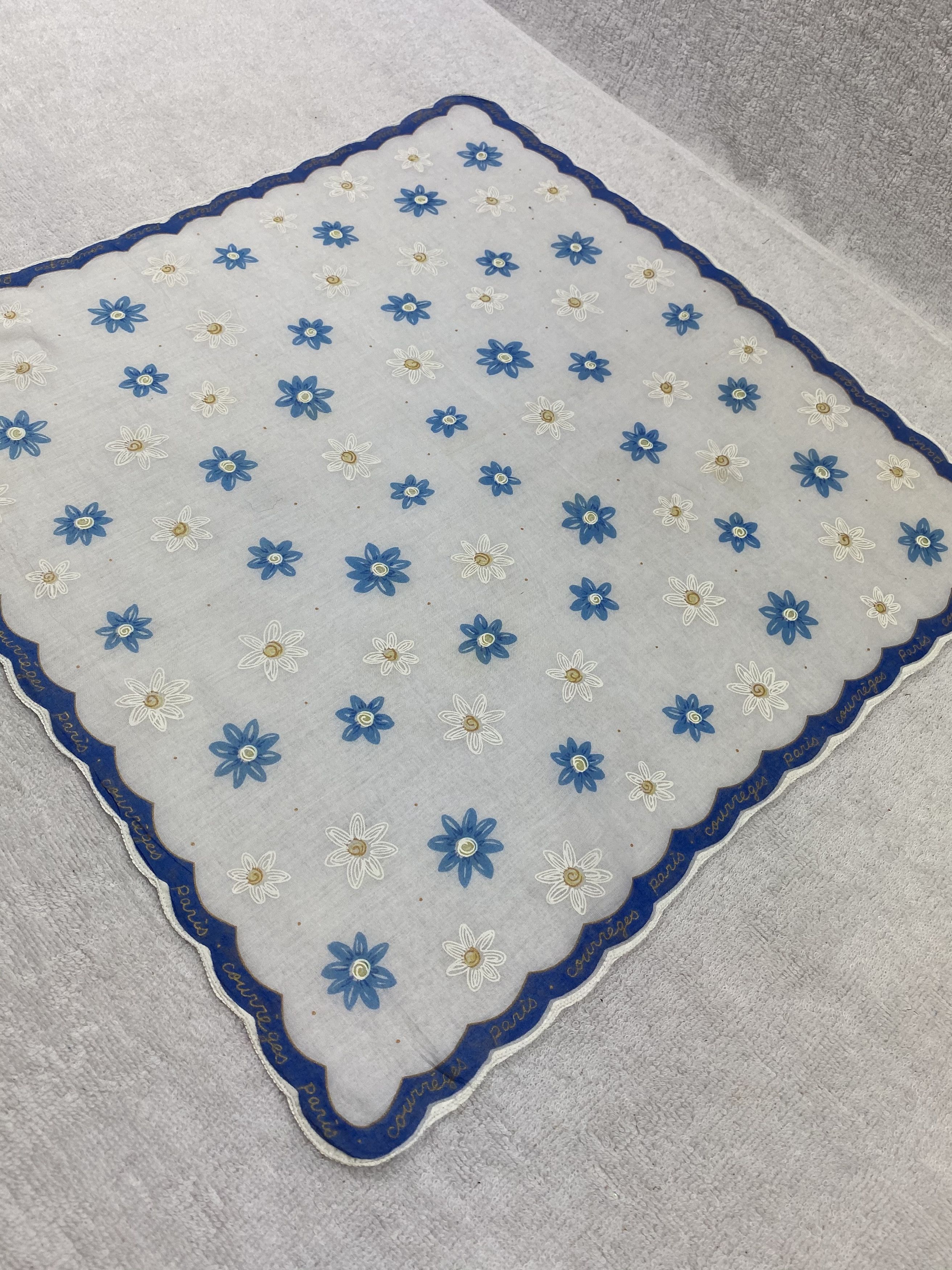 Courreges Courreges Handkerchief / Bandana / Neckerchief Size ONE SIZE - 4 Thumbnail