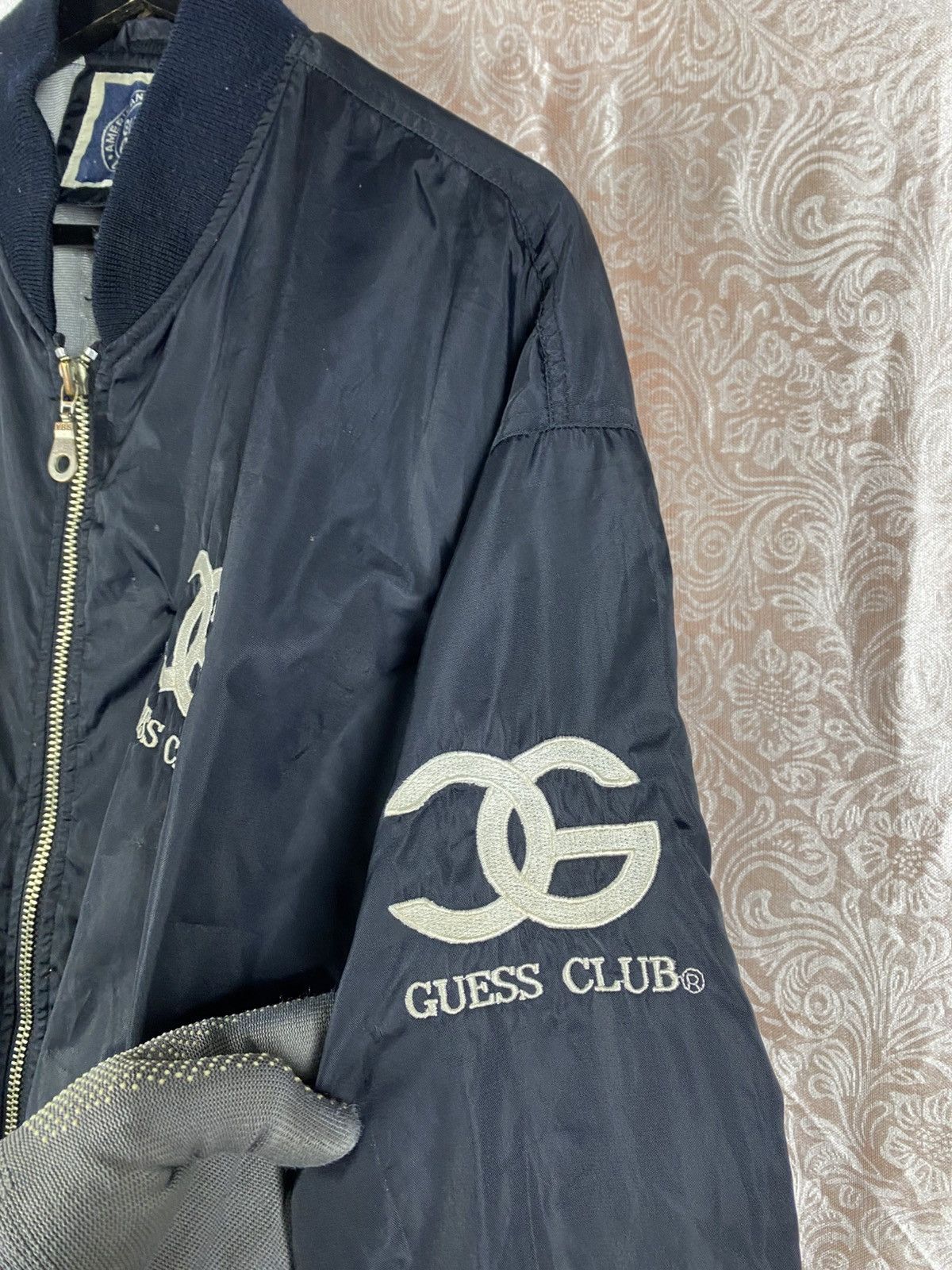 Guess Vintage GUESS Guess Club Bomber Jacket Big Logo Spellout USA Size US L / EU 52-54 / 3 - 11 Thumbnail