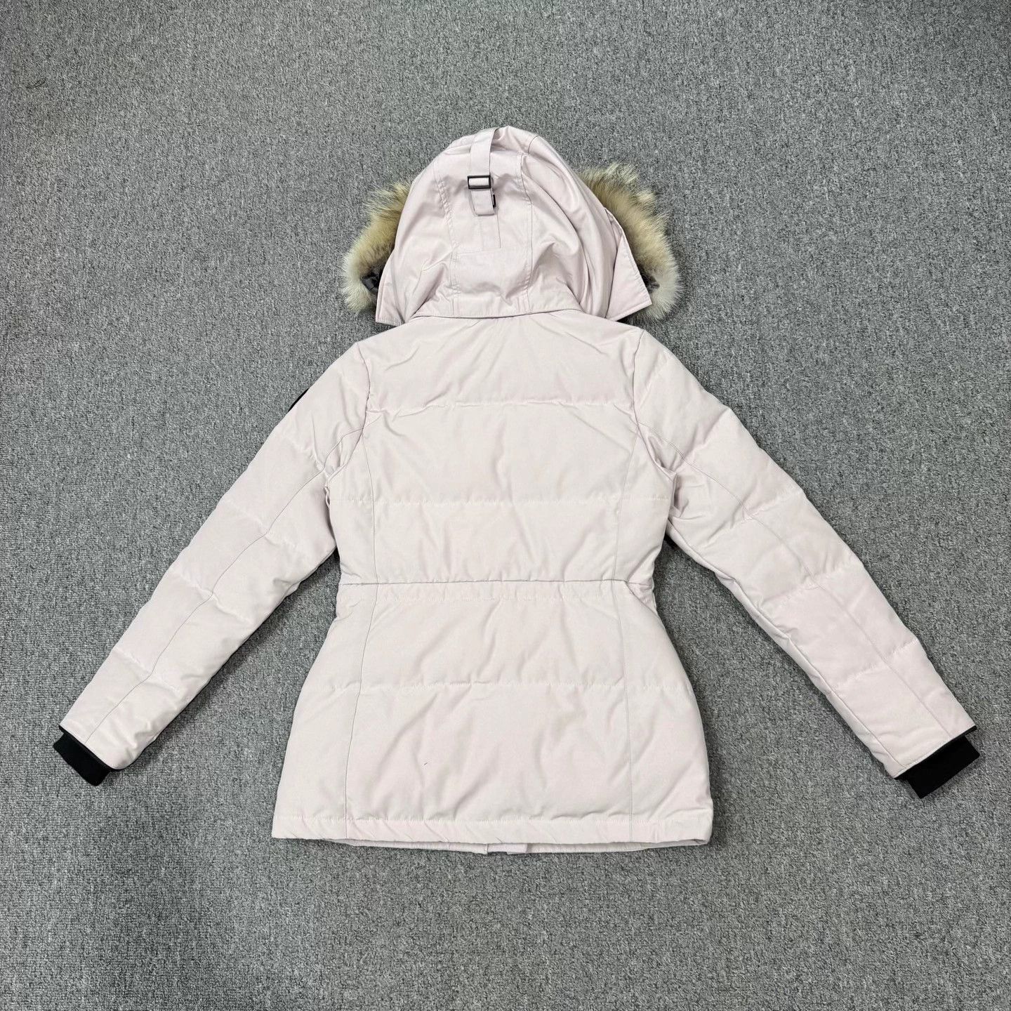 Canada Goose Canada Goose Chelsea fur collar down coat XS 99 new Size XS / US 0-2 / IT 36-38 - 2 Thumbnail