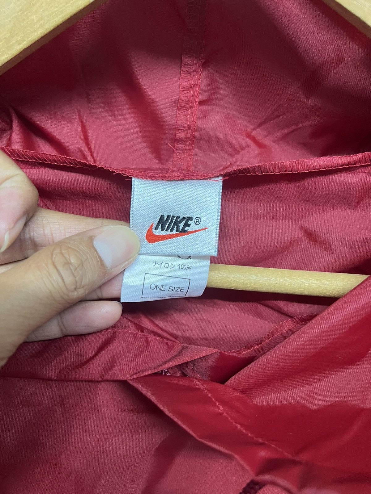 Nike Vintage NIKE Centre Swoosh Cloak Raincoat Size US L / EU 52-54 / 3 - 7 Thumbnail
