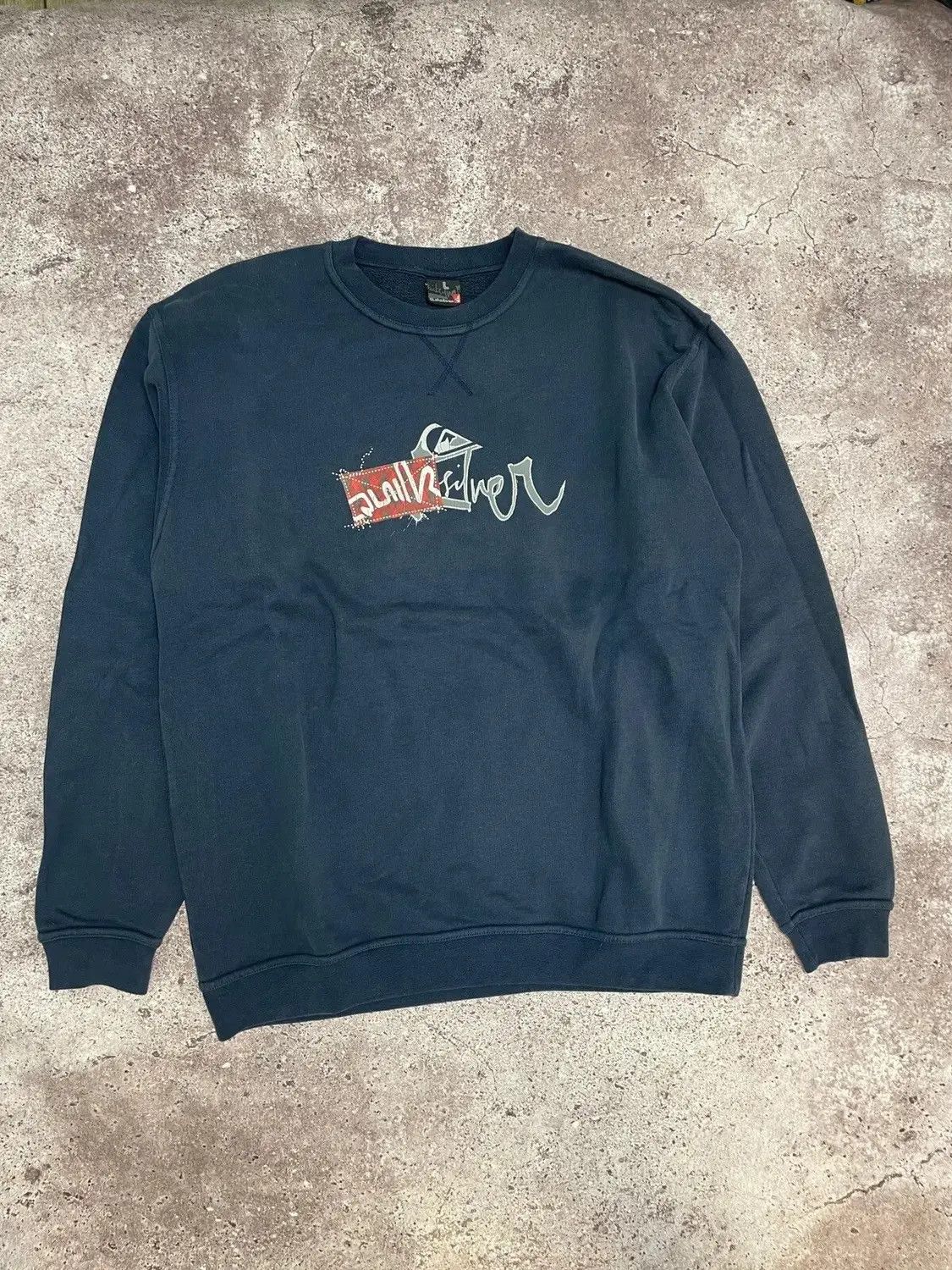 Quiksilver × Vintage Vintage Quiksilver Navy Blue Sweatshirt Spell Logo Size L Size US L / EU 52-54 / 3 - 1 Thumbnail