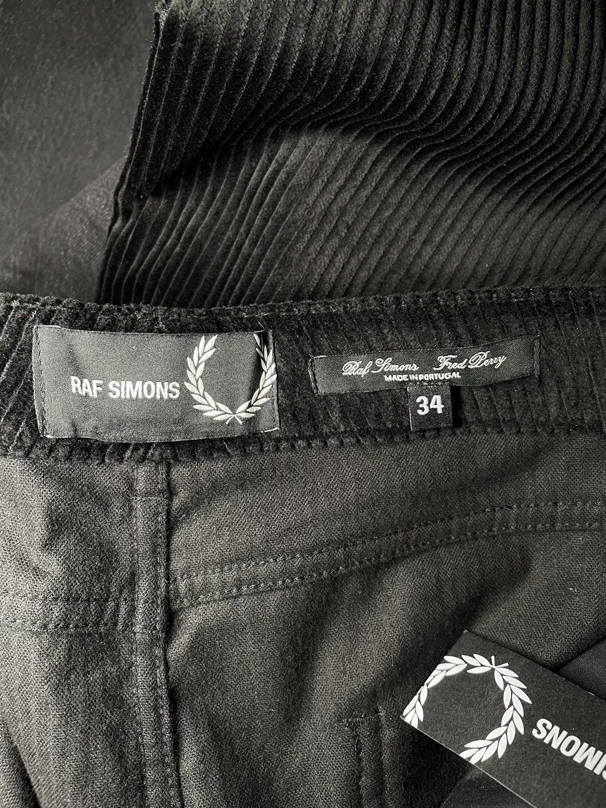 Fred Perry × Raf Simons Raf Simons x Fred Perry Corduroy Pants Size US 34 / EU 50 - 11 Thumbnail
