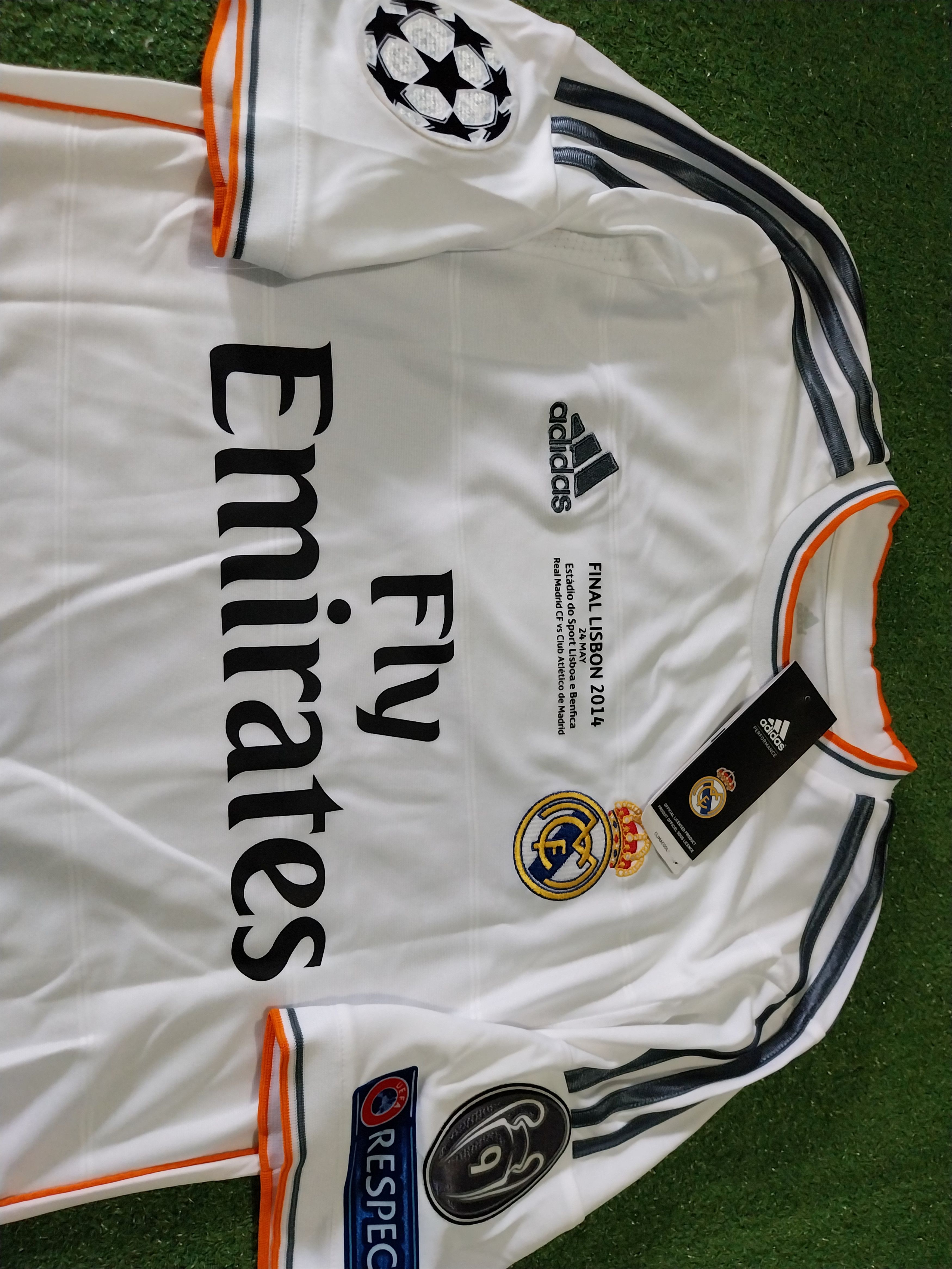 Adidas Real madrid home 2013/2014 cristiano ronaldo jersey football Size US S / EU 44-46 / 1 - 3 Thumbnail