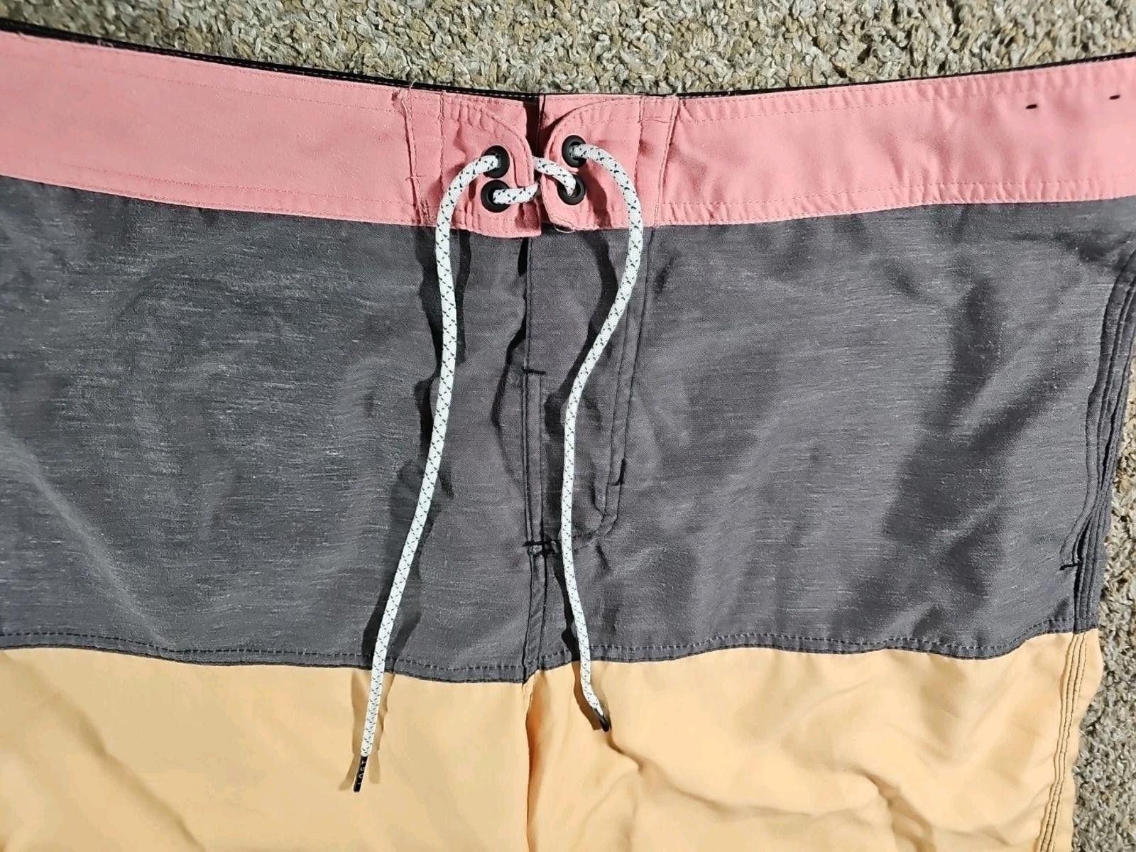 Warren Lotas Lost Board Shorts Swim Trunks Sz 38 Size US 32 / EU 48 - 2 Thumbnail