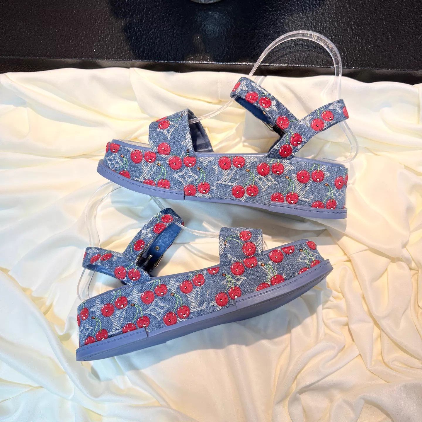 Louis Vuitton LV x TM Cherry Denim Platform Sandal 37 (new w/ box, tried) Size US 6.5 / IT 36.5 - 4 Thumbnail