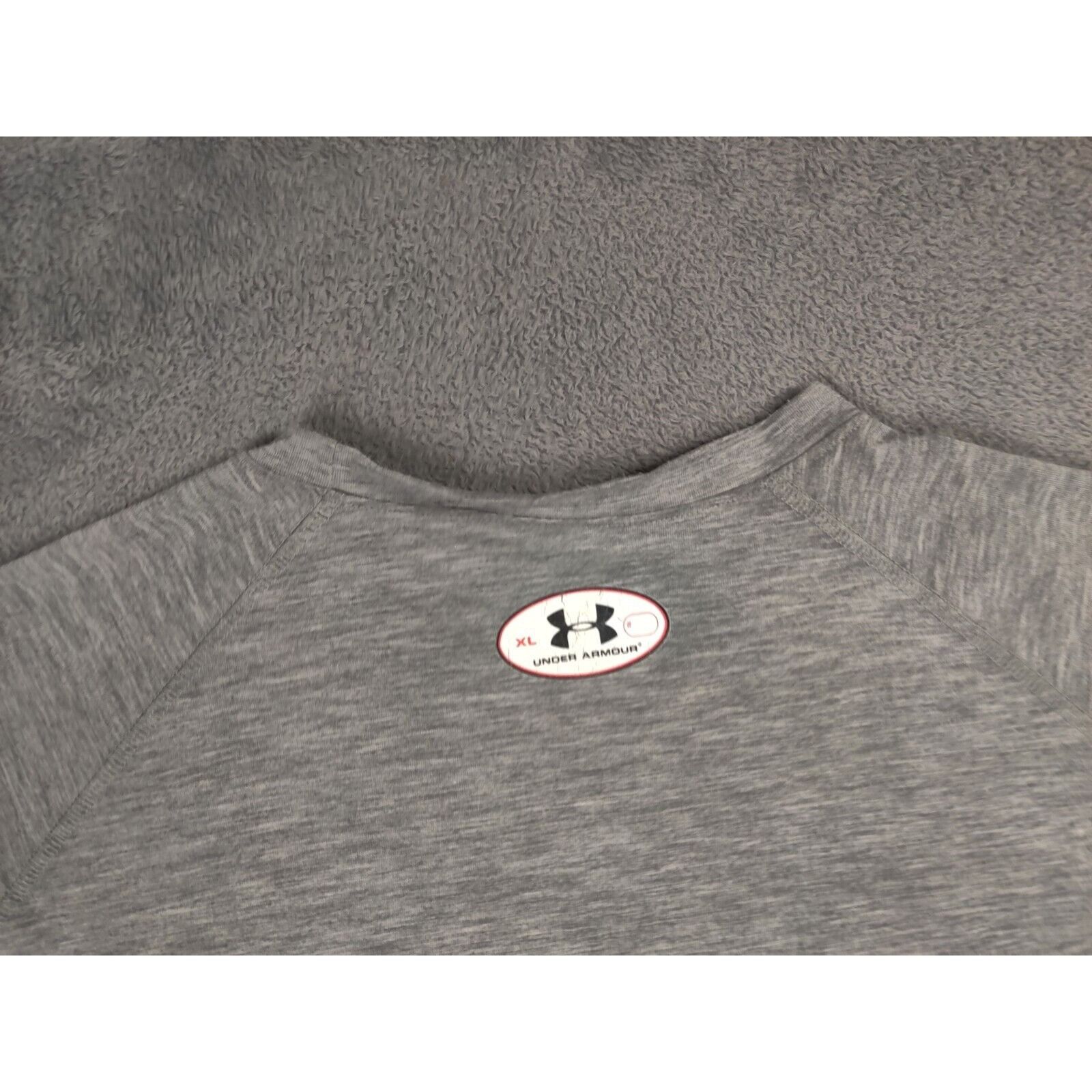 Under Armour Under Armour Shirt Adult Mens XL Gray Black Center Logo Size US XL / EU 56 / 4 - 6 Thumbnail