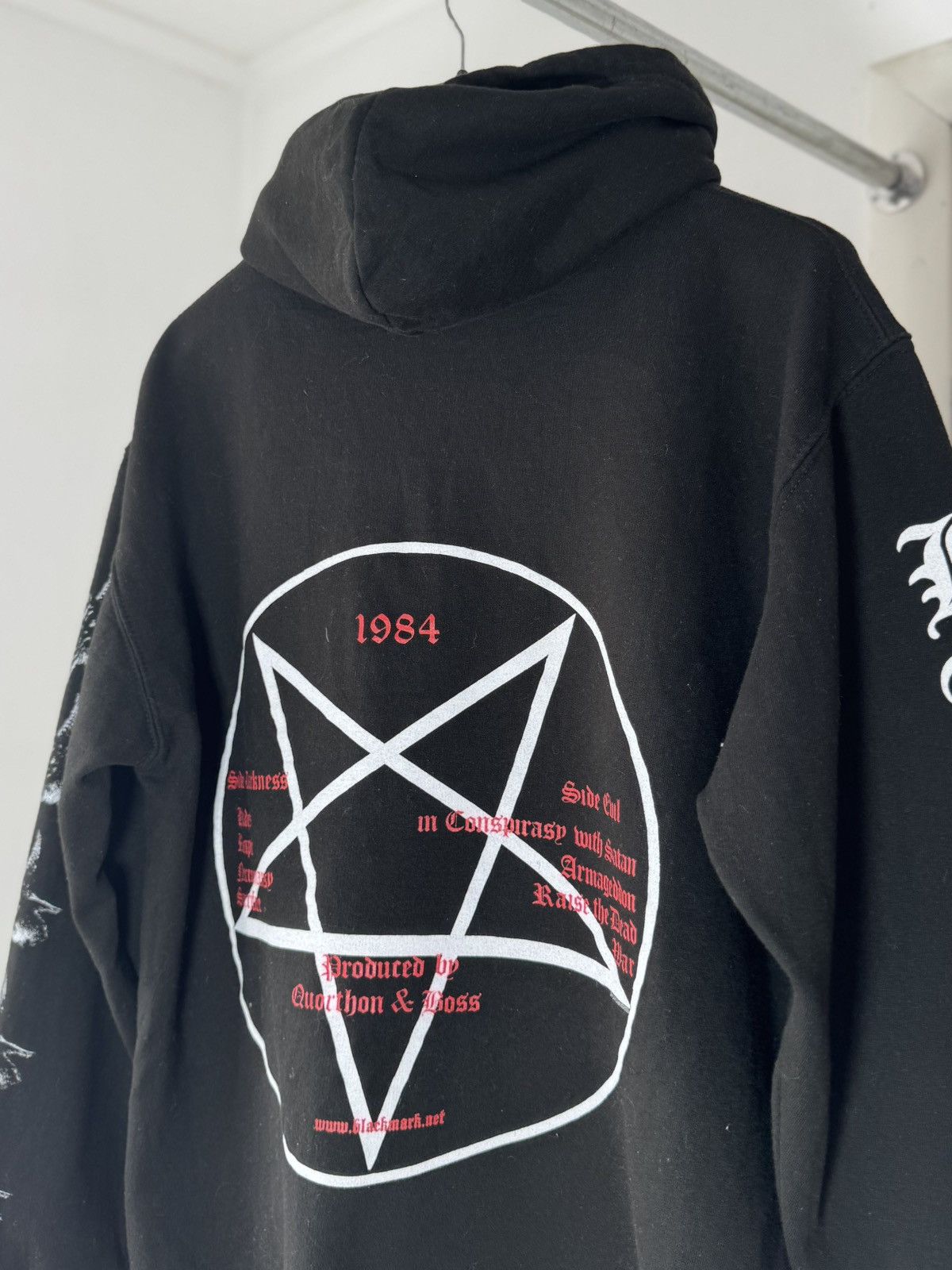 Band Tees Vintage BATHORY Extreme Metal Band Hoodie Size US M / EU 48-50 / 2 - 7 Thumbnail