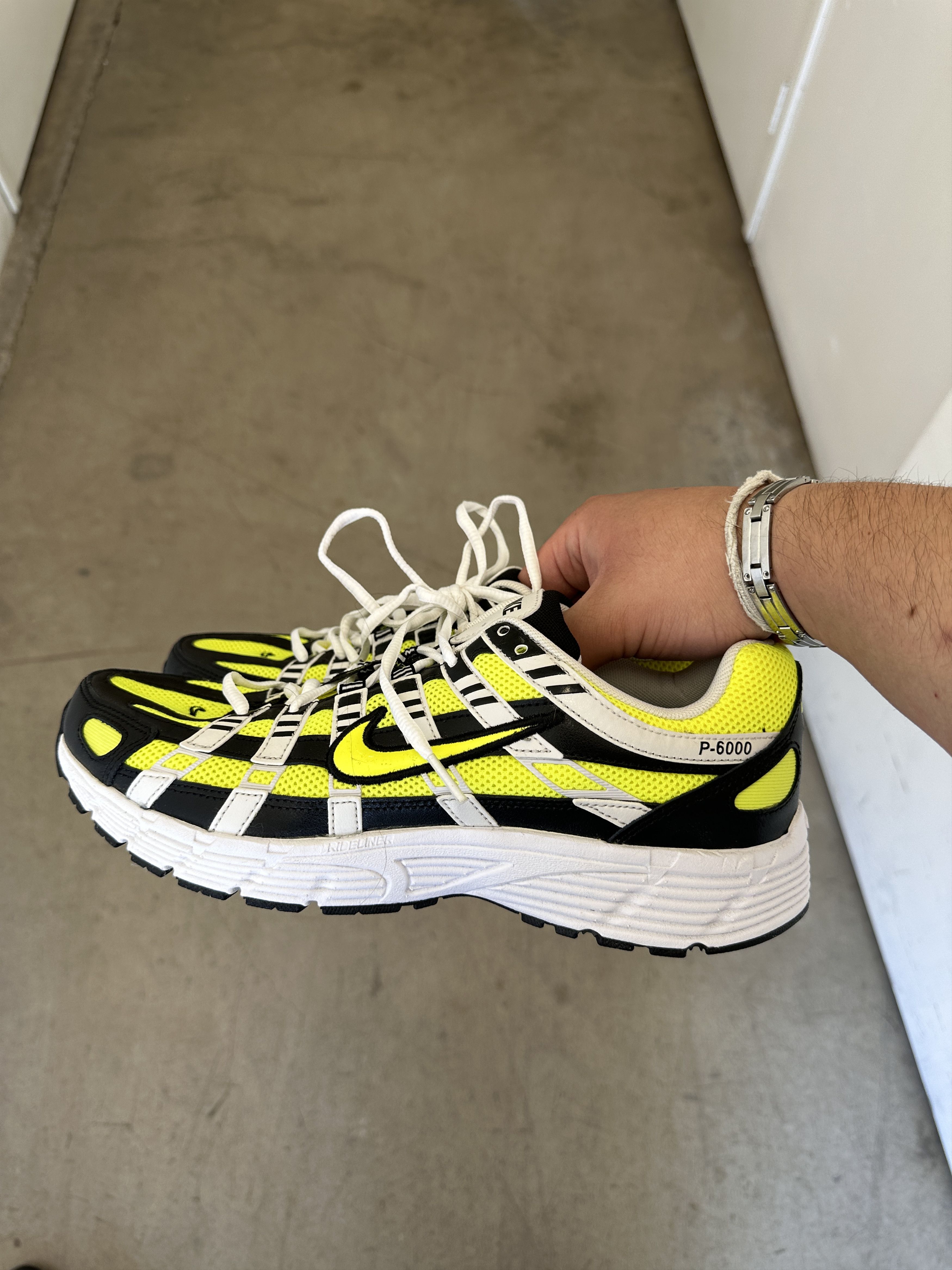 image of Nike Retro Runners Neon. 820 Shoes, Men's (Size 10)
