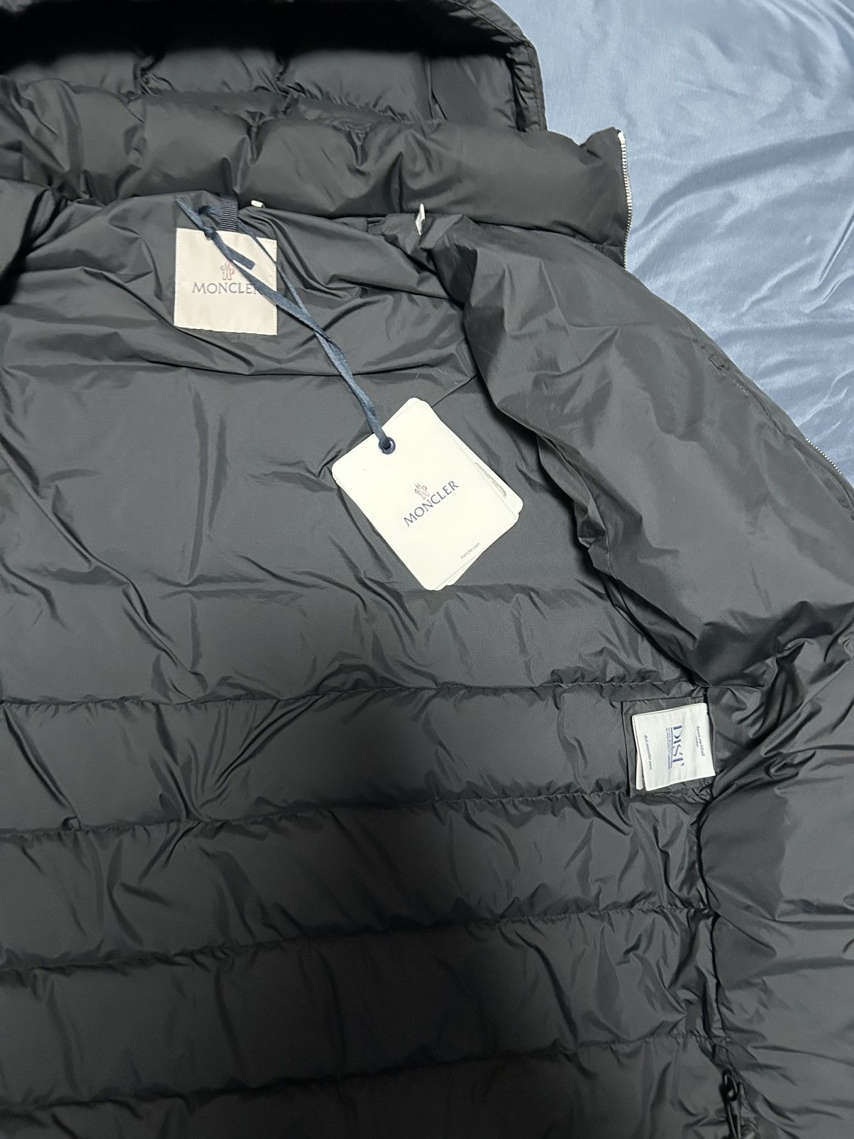 Moncler Moncler jacket size 5 Size US L / EU 52-54 / 3 - 6 Thumbnail