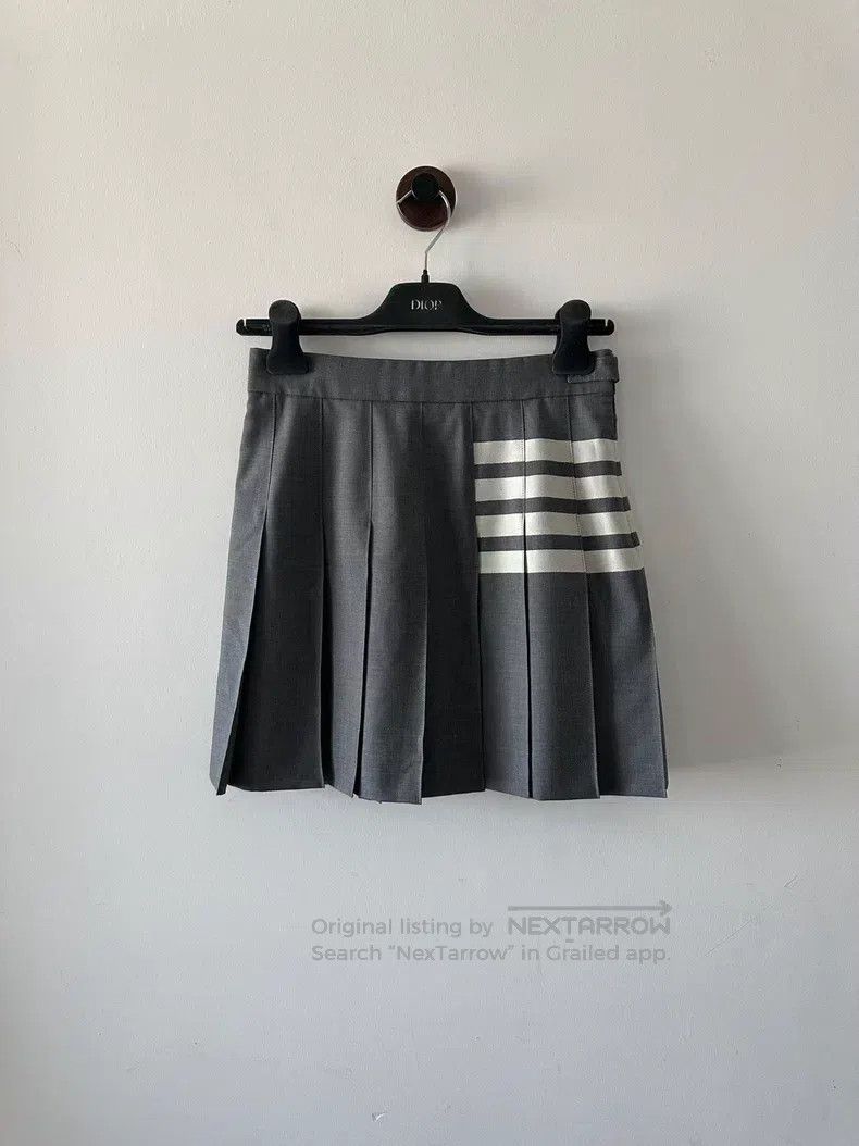 Thom Browne Thom Browne Gray Pleated Skirt Size 25" / US 0 / IT 36 - 1 Thumbnail