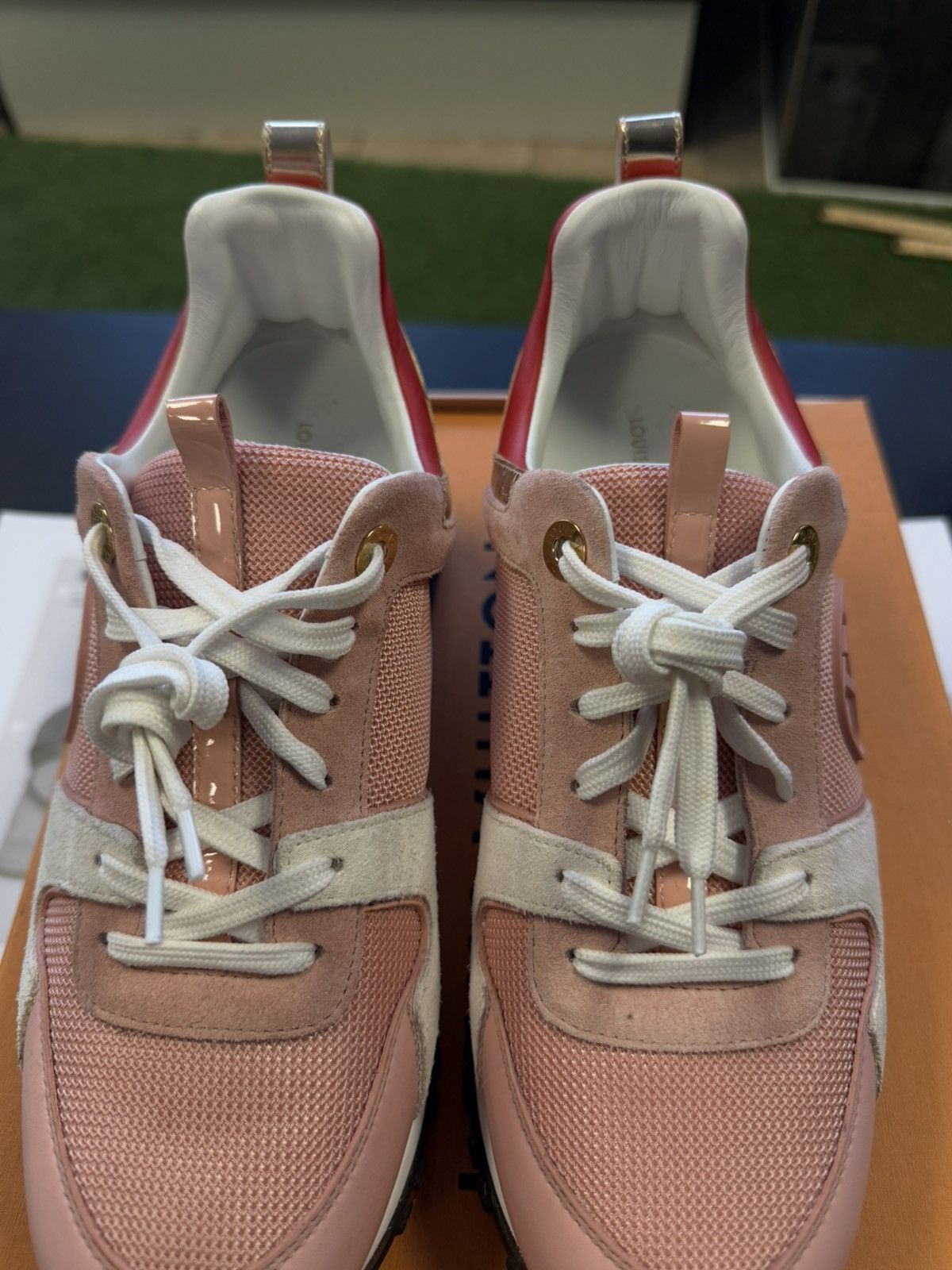 Louis Vuitton Louis Vuitton Women’s Pink Low Top Sneakers 38/8US Size US 8 / IT 38 - 13 Thumbnail