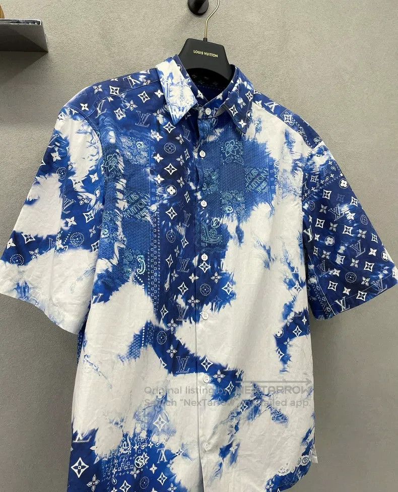 Louis Vuitton Louis Vuitton Blue and white tie-dyed short sleeve shirt Size US M / EU 48-50 / 2 - 4 Thumbnail