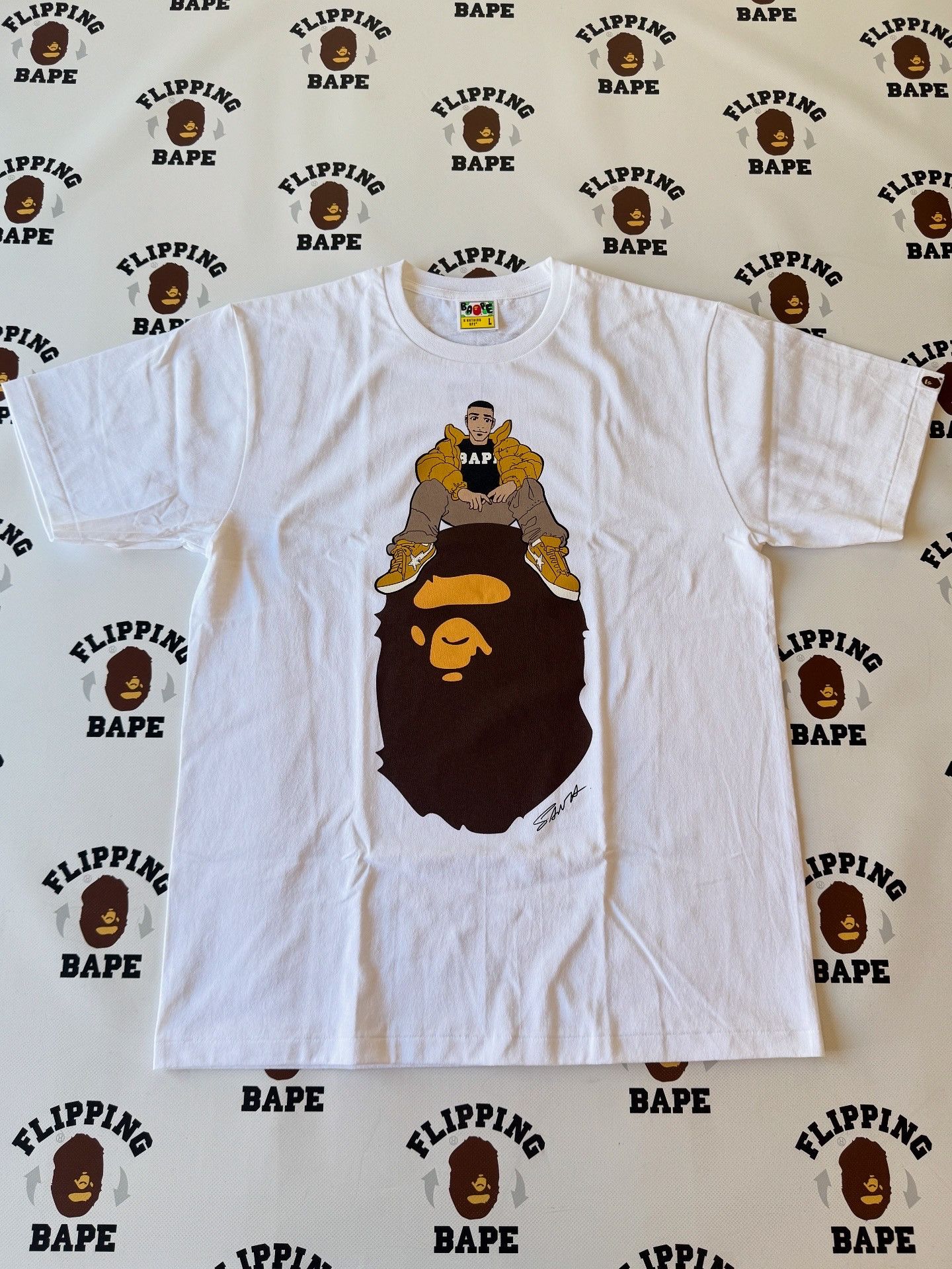Bape BAPE GALLERY X 井上 三太 TEE 2 Size US L / EU 52-54 / 3 - 1 Thumbnail