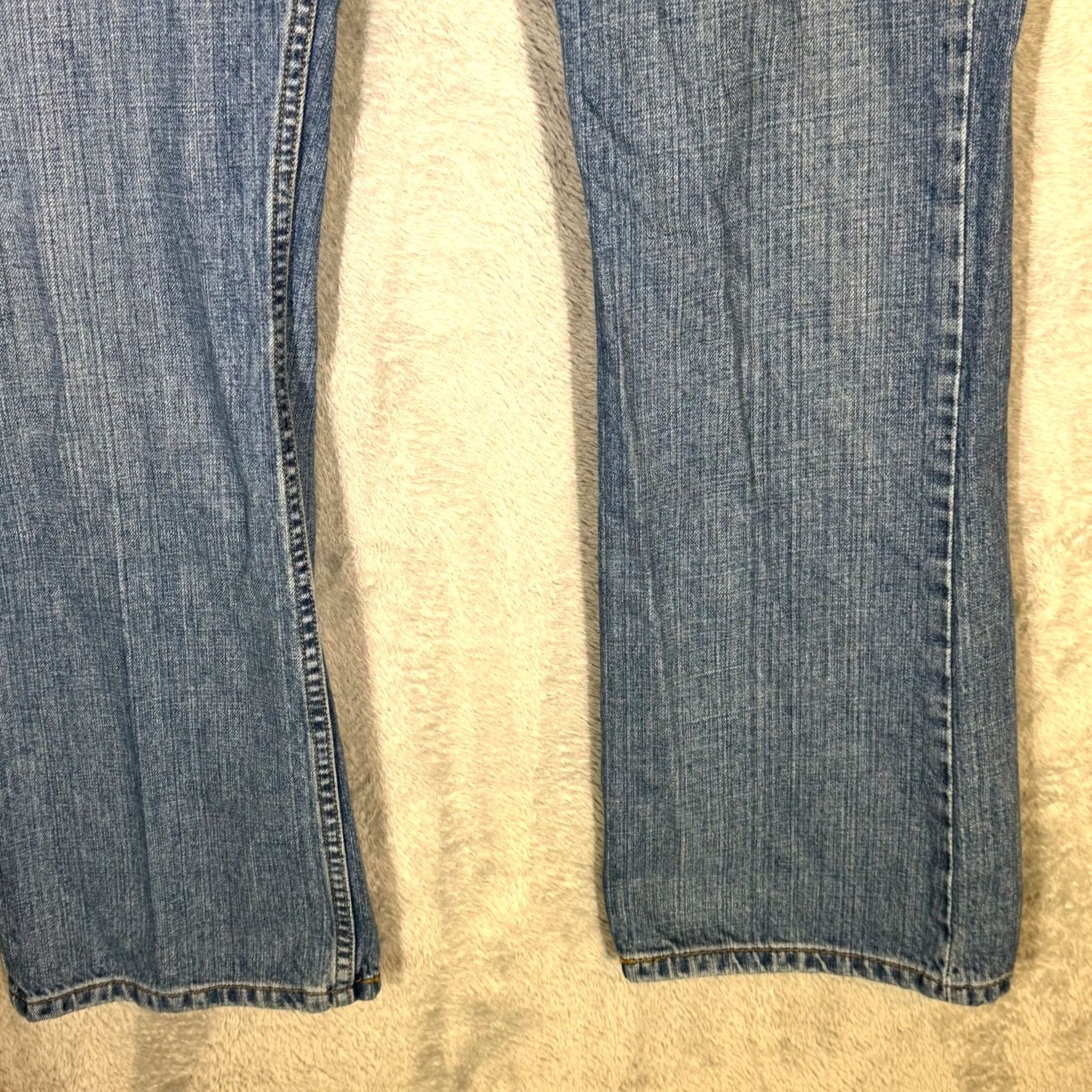 Levi's Levi’s 527 Jeans Bootcut Men’s 36x30 Blue Denim 100% Cotton Slim? Relaxed? Mid Rise Vintage: No Size US 36 / EU 52 - 5 Thumbnail