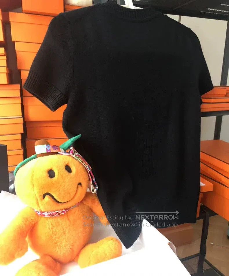 Hermes Hermes Ladies' top 001 black short-sleeve knit sweater, ca Size XS / US 0-2 / IT 36-38 - 4 Thumbnail