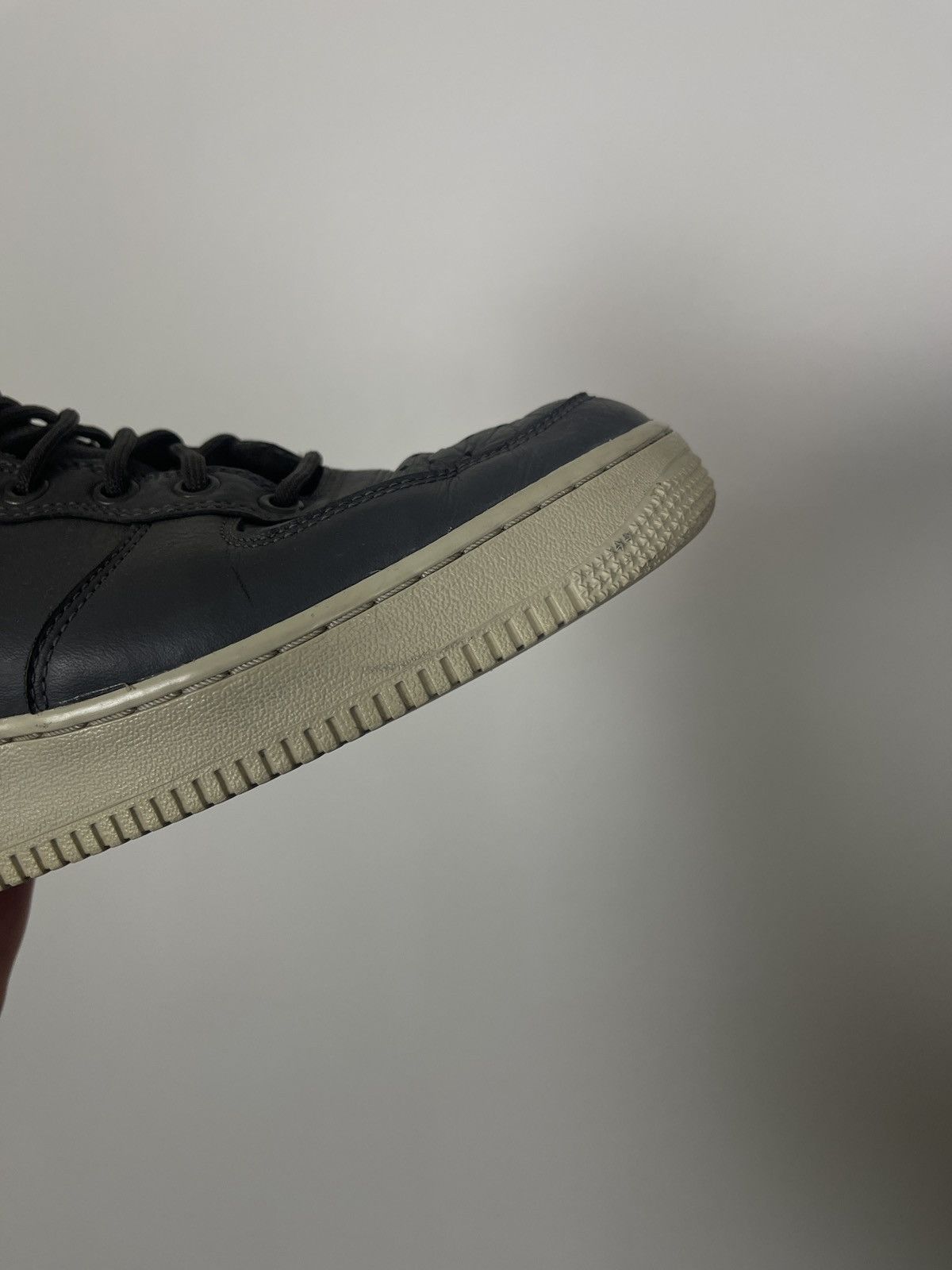 Nike Nike Sf Air Force 1 Mid 42 8.5 US smoke gray Size US 8.5 / EU 41-42 - 5 Thumbnail