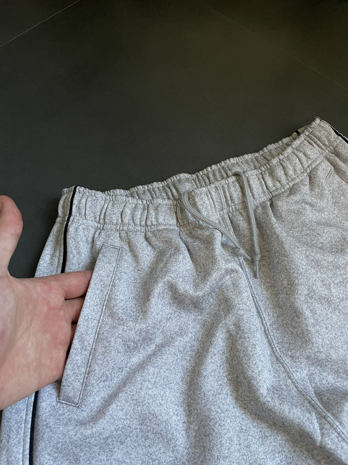 Nike RARE Vintage 90s Nike Made In Japan Swoosh Shorts Sz XL Y2k Size US 32 / EU 48 - 8 Thumbnail
