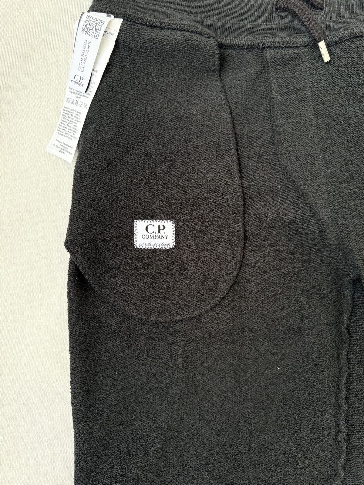 C.P. Company CP Company Black Shorts – Size 14Y – BNWT Size US 30 / EU 46 - 6 Thumbnail