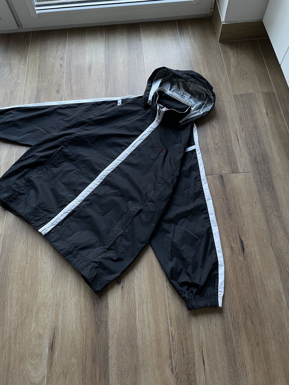 Nike Nike Vintage Nylon Track Jacket Drill Woven Japanese Swoosh Size US XL / EU 56 / 4 - 4 Thumbnail