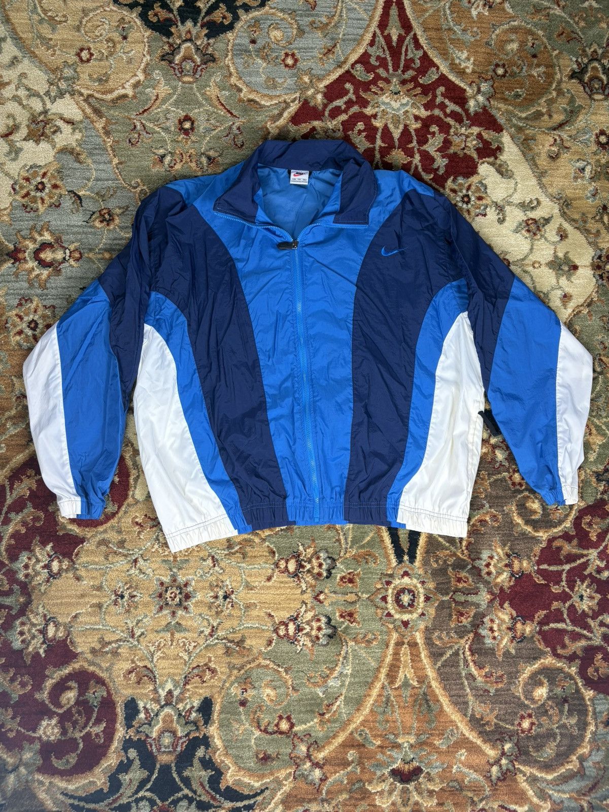 Nike × Vintage Vintage 90s Embroidered Nike Windbreaker Size US XXL / EU 58 / 5 - 2 Thumbnail