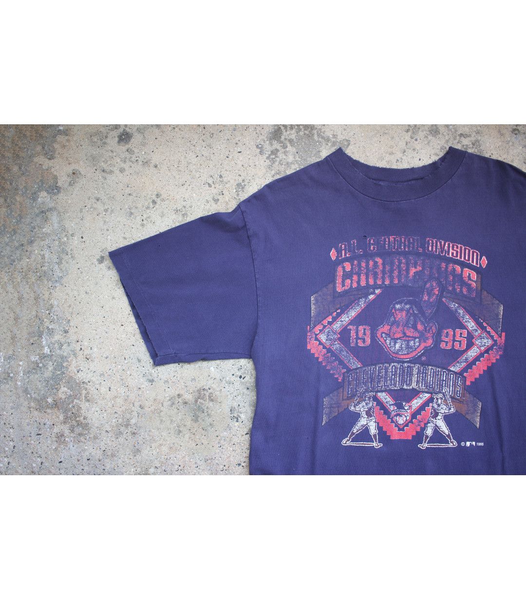 Vintage 1995 Vintage Cleveland Indians T-Shirt Size US L / EU 52-54 / 3 - 8 Thumbnail