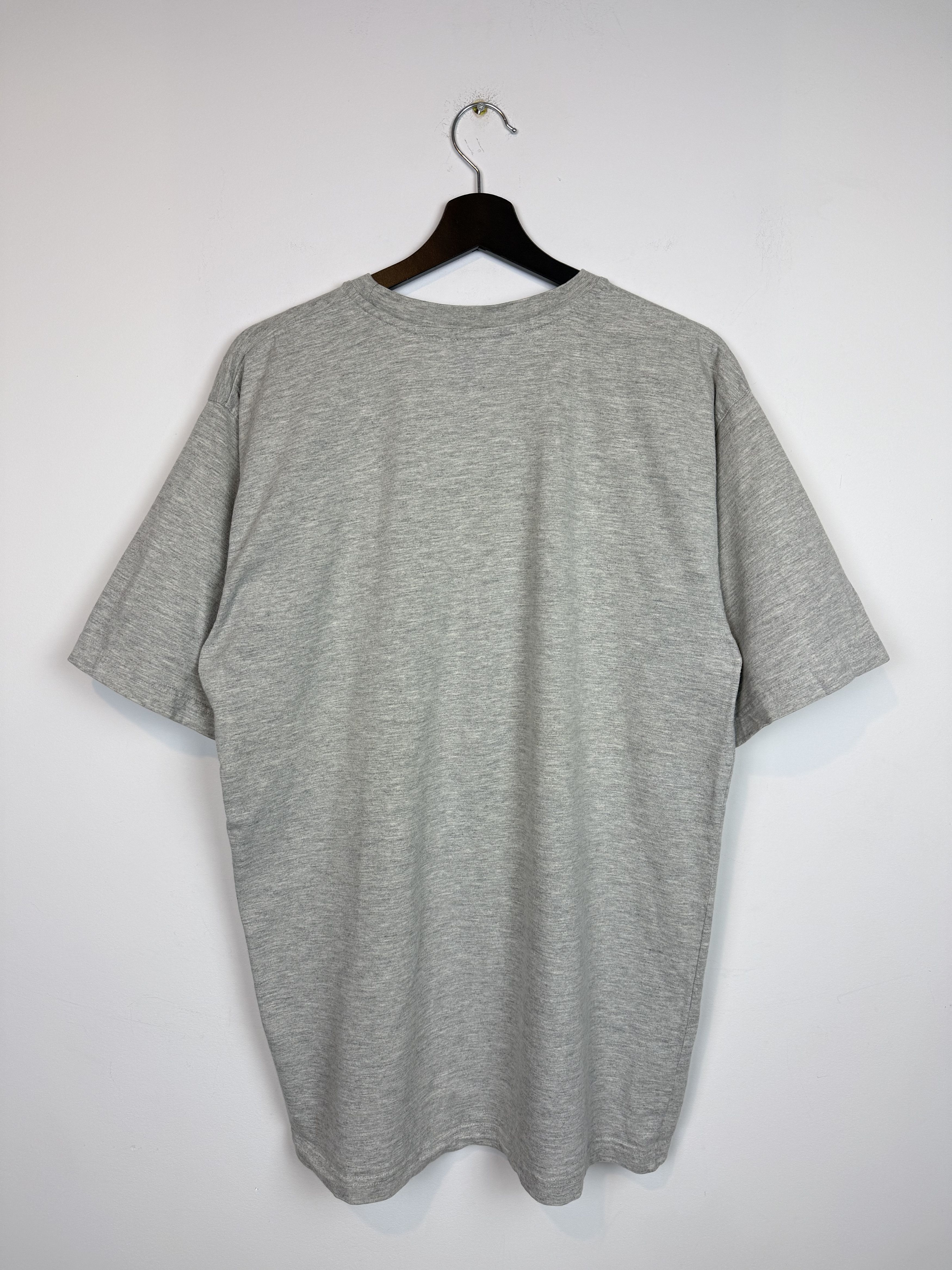 Nike Vintage 90s Nike Swoosh Logo T-shirt Grey Size XL Size US XL / EU 56 / 4 - 7 Thumbnail