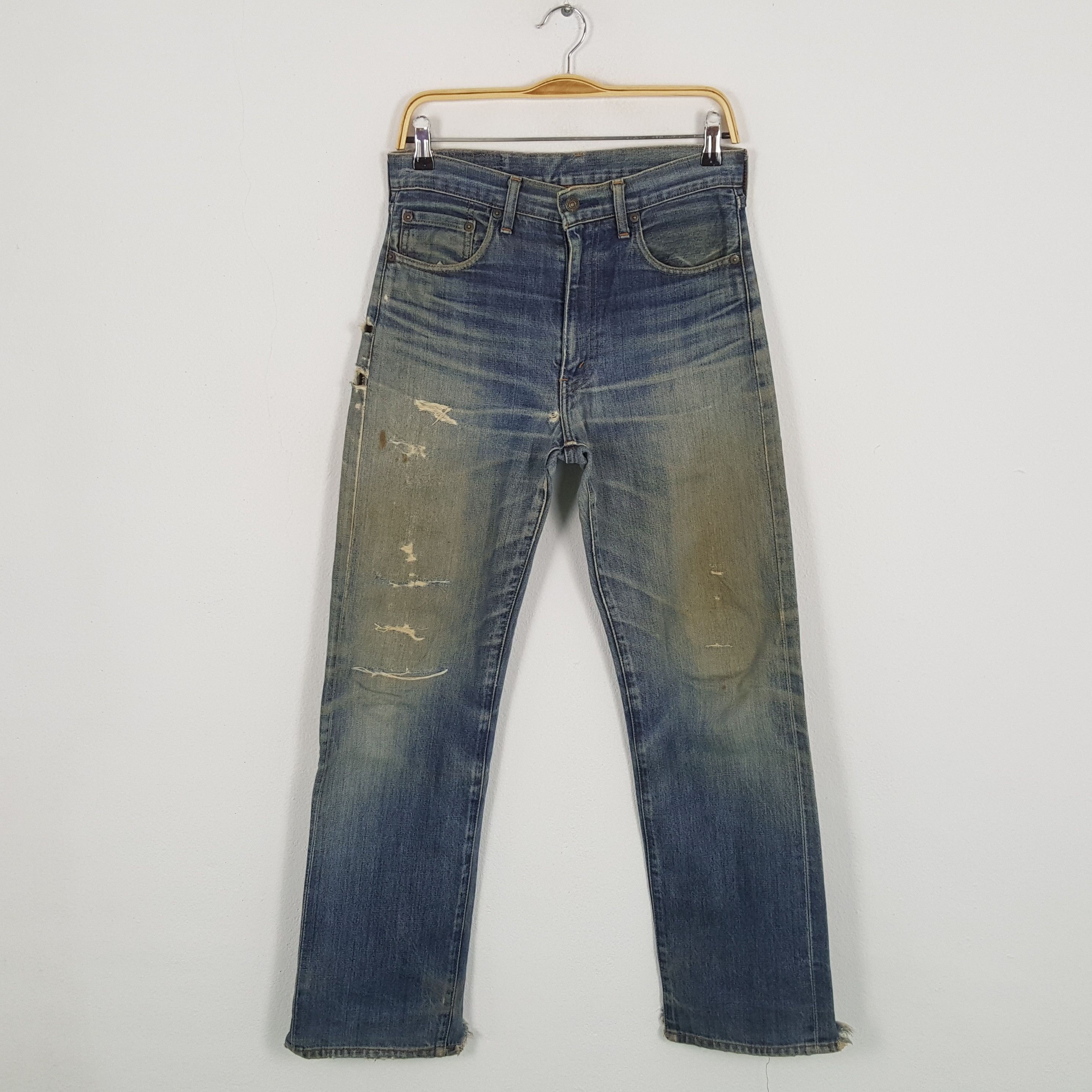 Vintage LEVI'S American Kurt Cobain Distressed Style Jeans