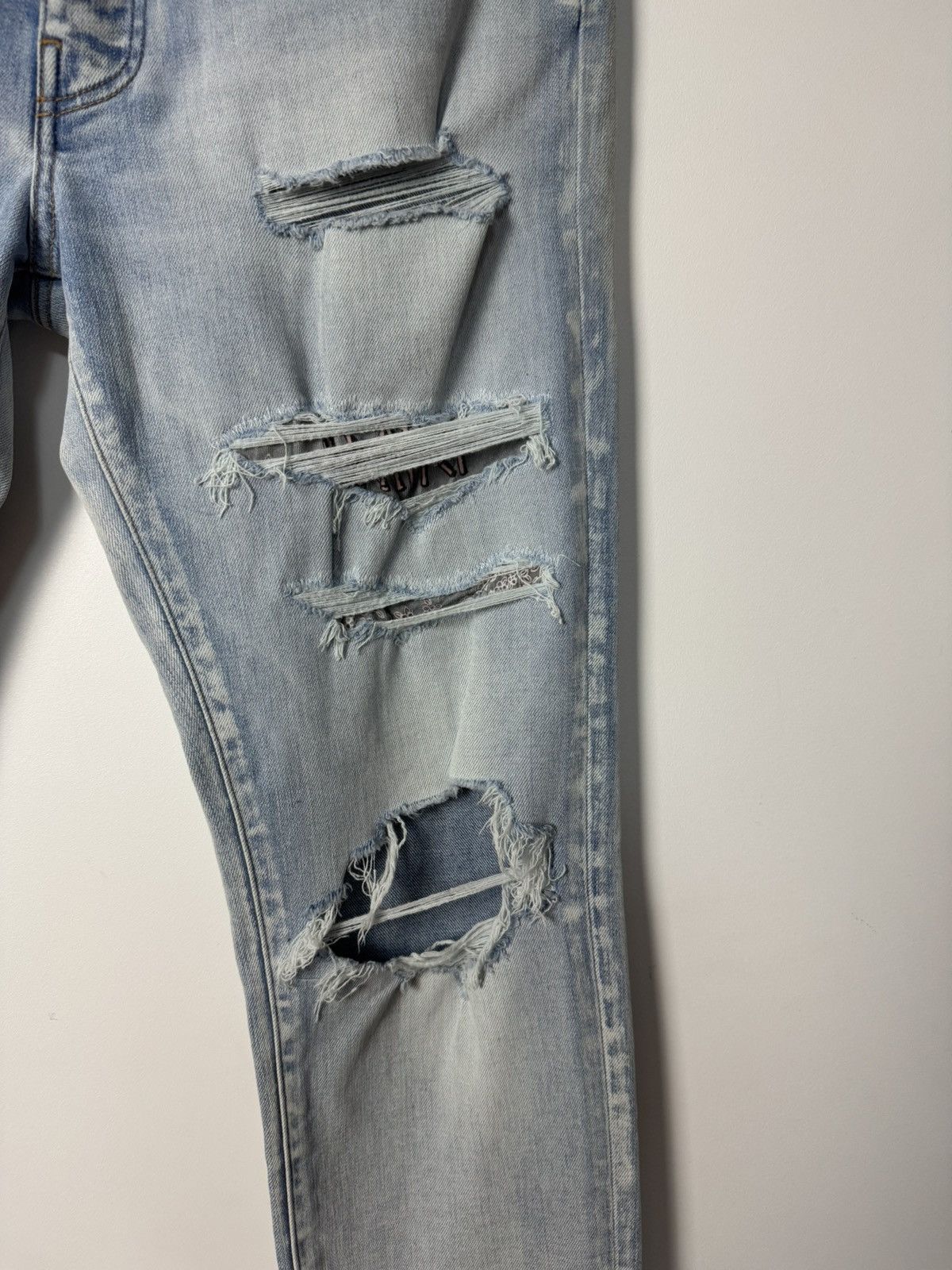 Amiri Amiri Light Washed Blue MX1 Logo Jeans Luxury Designer Size US 34 / EU 50 - 6 Thumbnail