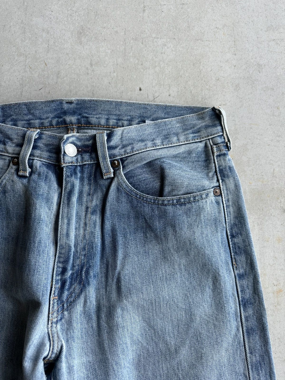 Levi's Vintage Clothing Vintage LEVI’S 505 Jeans Blue Washed Big E Denim Pants W30 Size US 30 / EU 46 - 5 Thumbnail