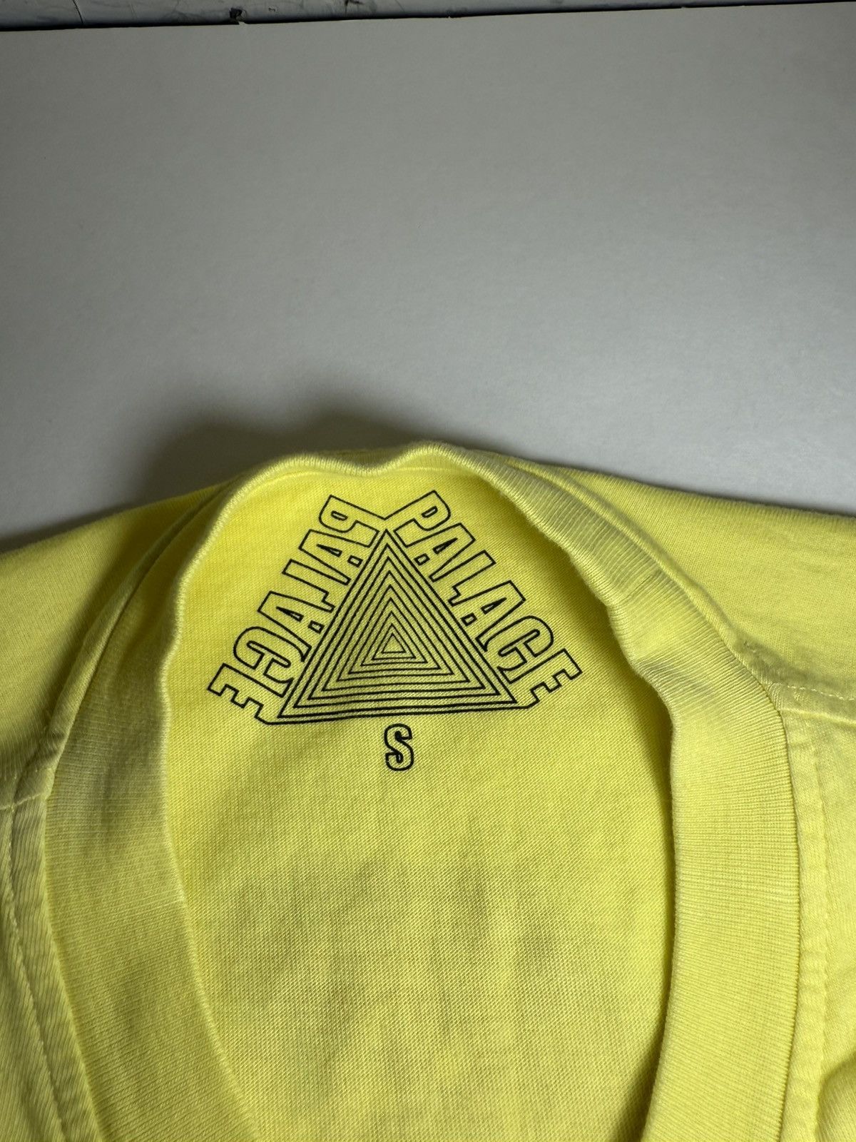 Palace Palace Tri Ferg Pretzel Logo Tee Shirt Yellow Small Size US S / EU 44-46 / 1 - 5 Thumbnail