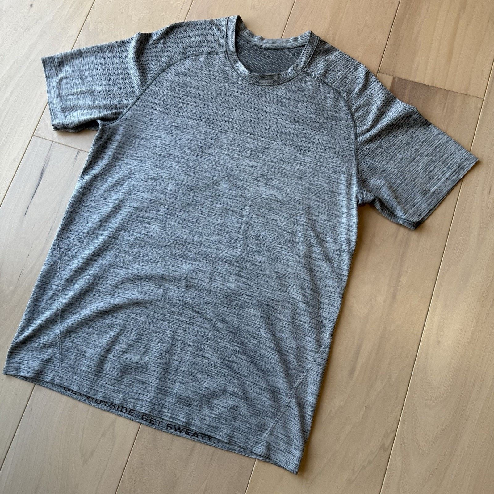 Lululemon Lululemon Vent Shirt Medium Gray Yoga Running Workout Size US M / EU 48-50 / 2 - 8 Thumbnail
