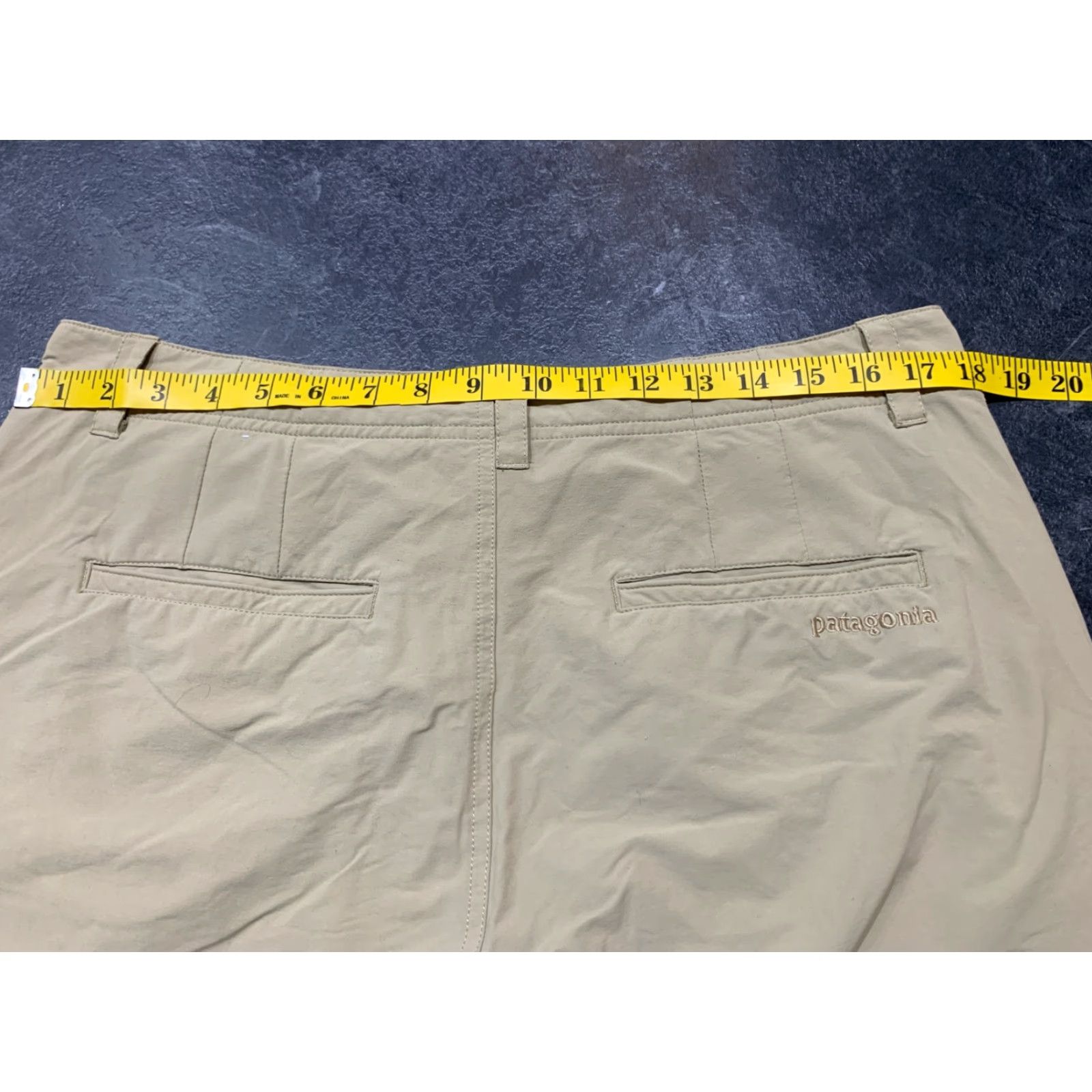 Patagonia Patagonia Mens Hiking Shorts Size 34 Beige Nylon Woven Stretch Size US 34 / EU 50 - 4 Thumbnail