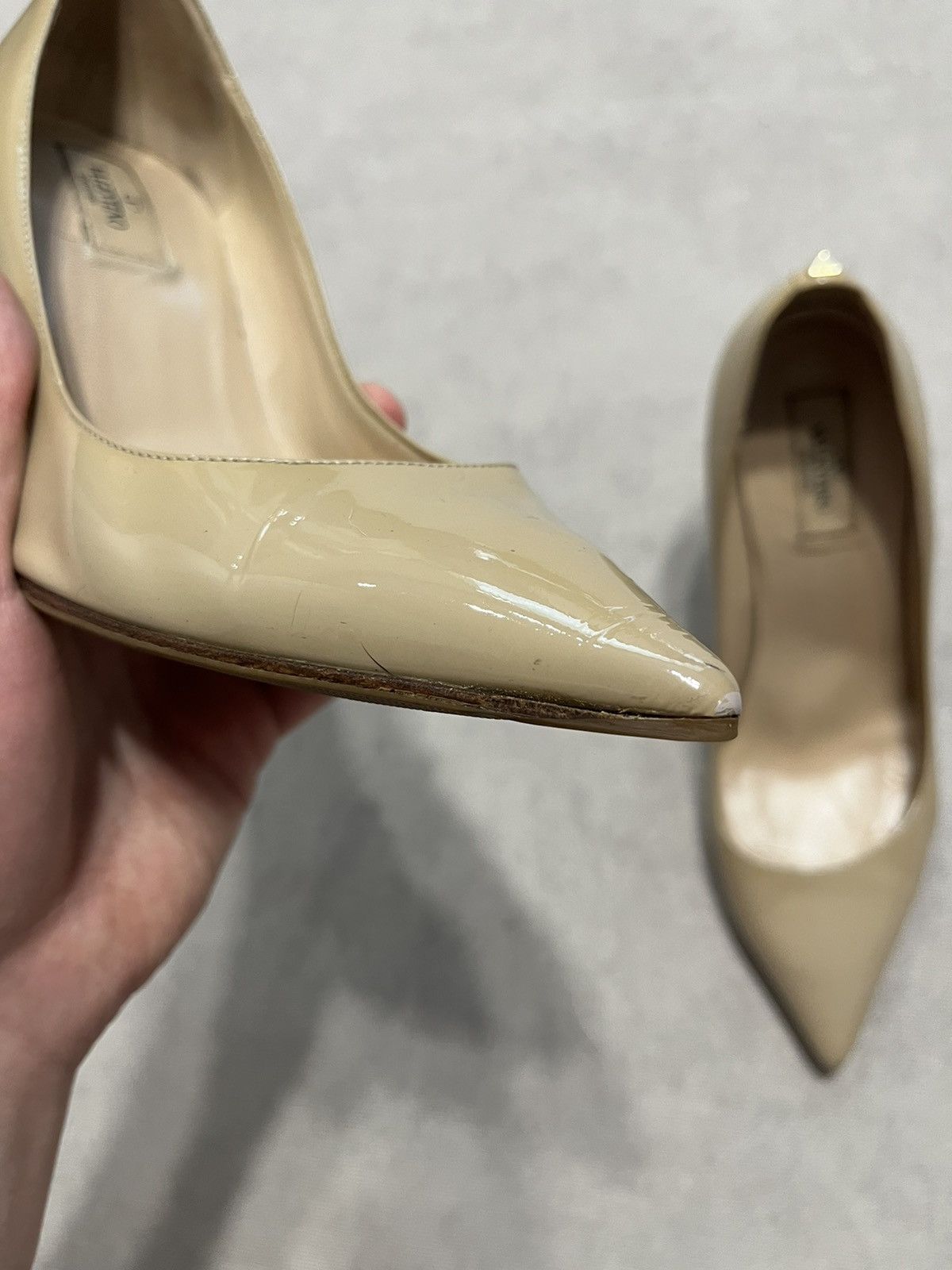Valentino Valentino Womens Pump Heels Beige Vintage Shoes Sz 39.5 Size US 8.5 / IT 38.5 - 7 Thumbnail
