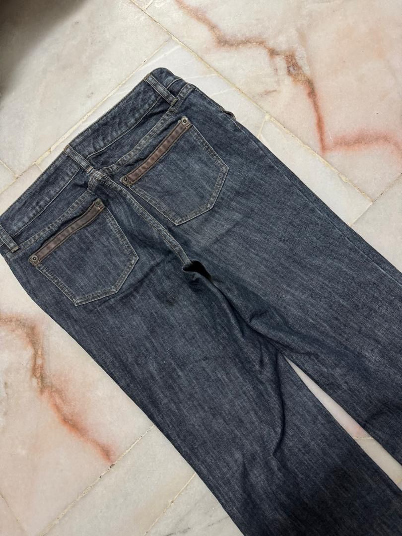 Burberry 💥FLARE💥BURBERY LONDON STONE WASHED DARK JEANS BAGGY FLARE Size US 27 - 19 Thumbnail