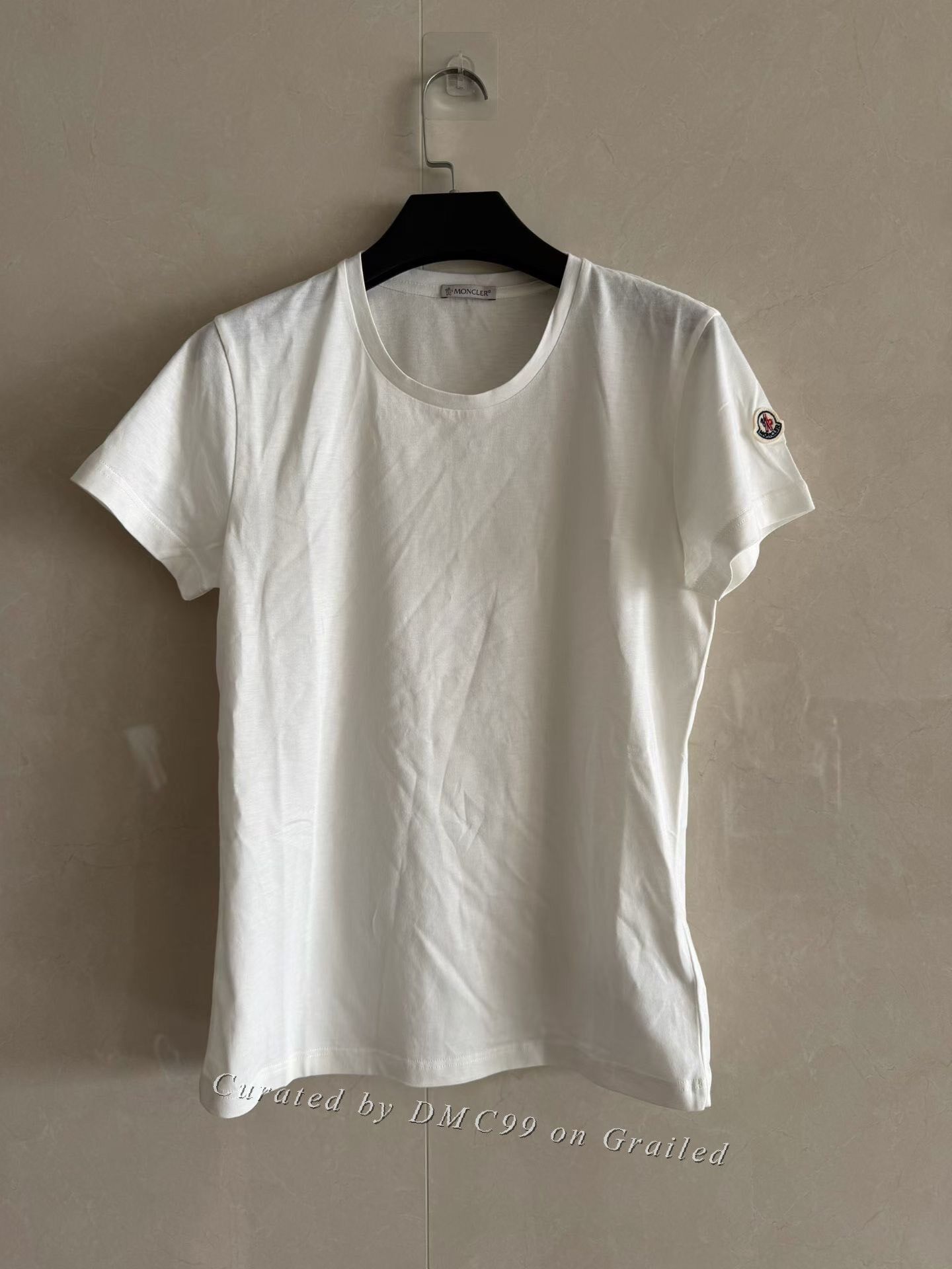 Moncler Moncler Logo Patch Solid Crewneck T-shirt Size US S / EU 44-46 / 1 - 1 Thumbnail