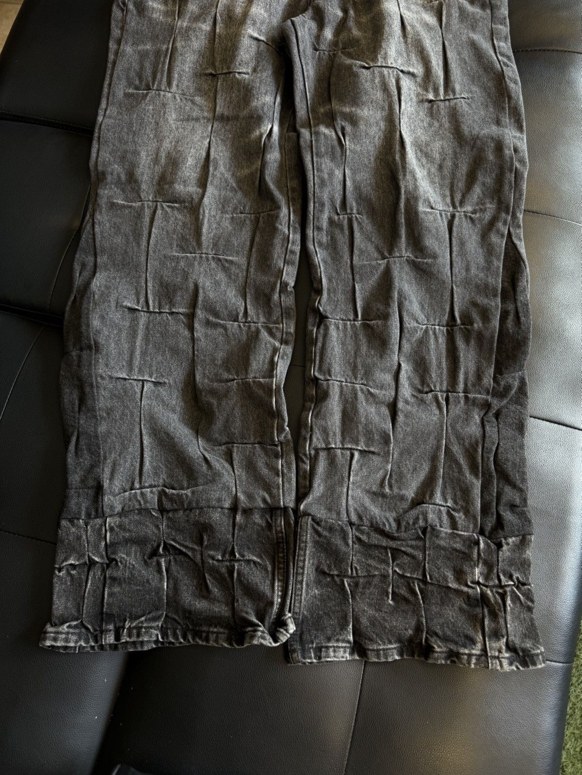 Who Decides War Who Decides War By MRDR BRVDO Black Wavy Denim Jeans 34 NEW Size US 34 / EU 50 - 4 Thumbnail