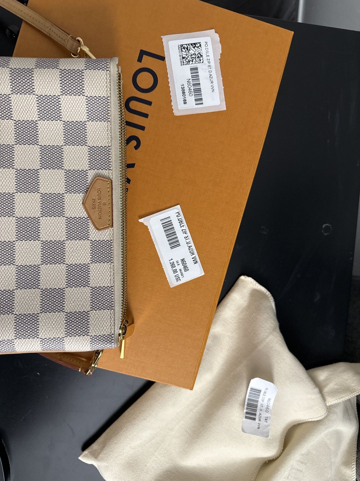 Louis Vuitton LV Double Zip Pochette Leather Convertible Clutch Size ONE SIZE - 2 Thumbnail