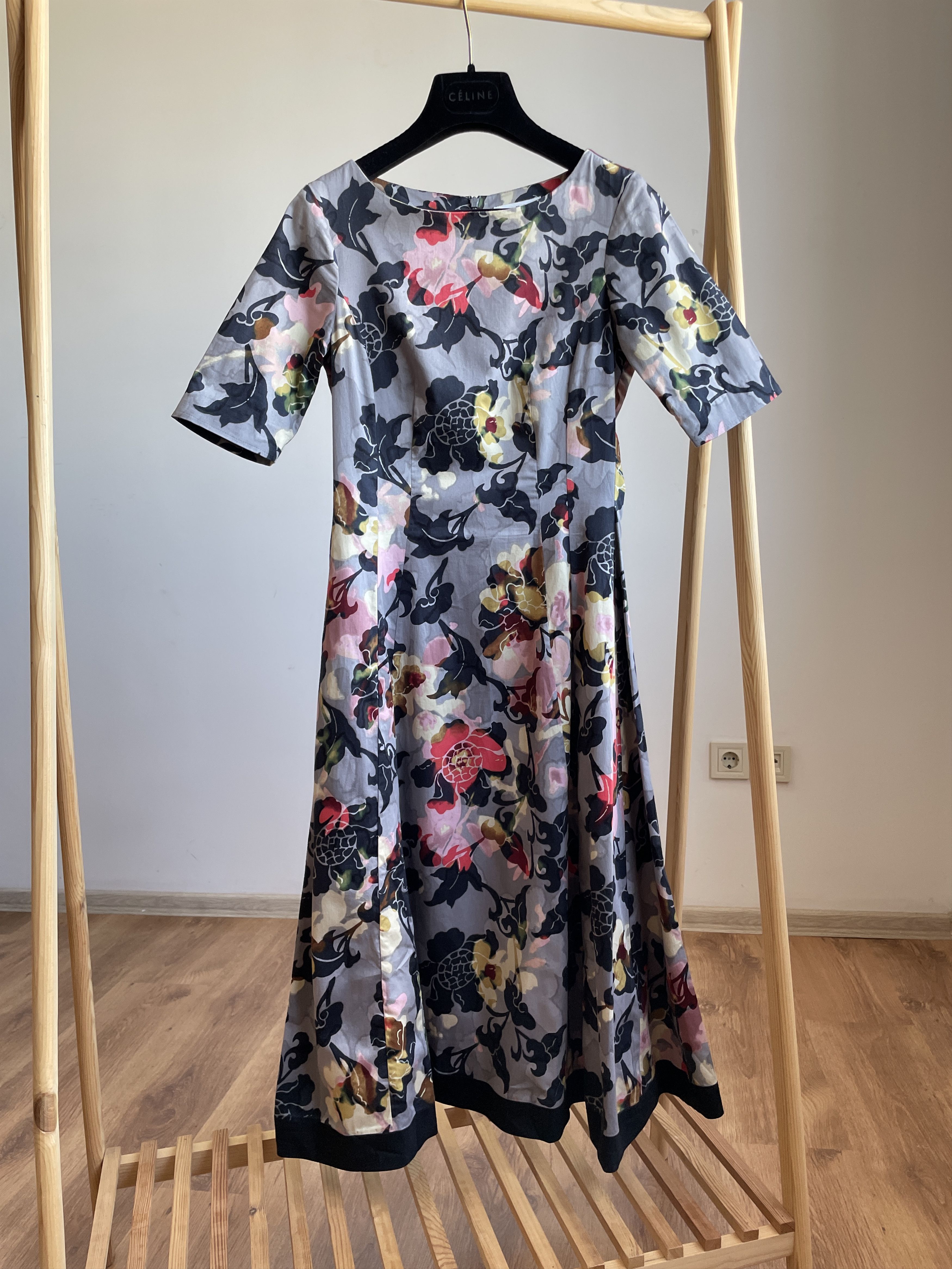 Designer Toast Floral Flare Short Sleeve Midi Dress Size UK 6 Size XS / US 0-2 / IT 36-38 - 1 Thumbnail