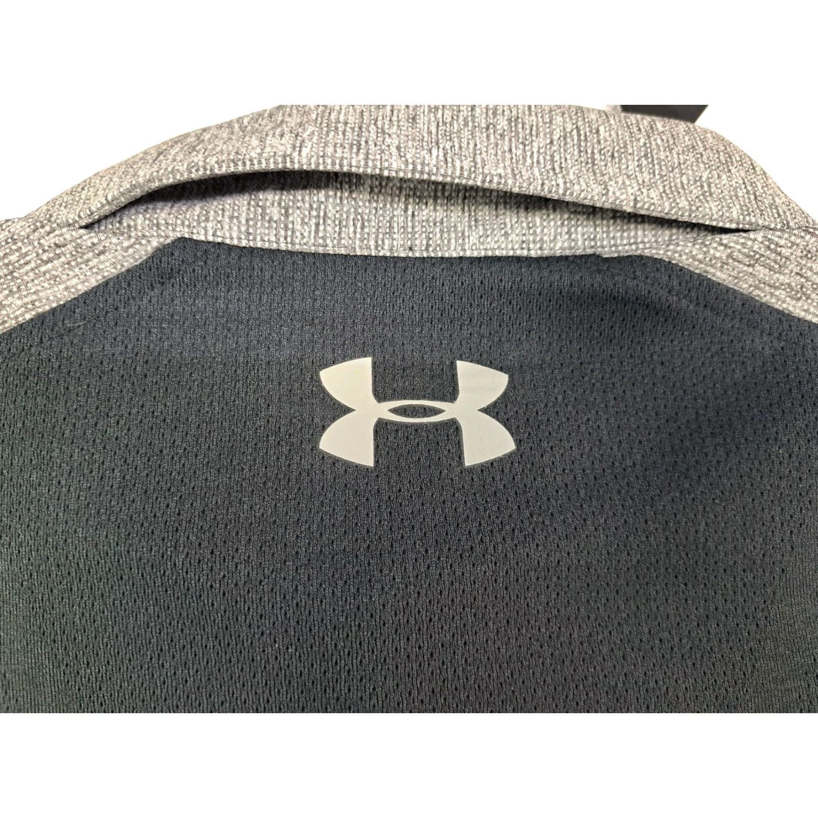 Under Armour Under Armour Polo Fitted Short Sleeve Golf NWT Mens S Black/Grey Threadborne Heatgear Size US S / EU 44-46 / 1 - 7 Thumbnail