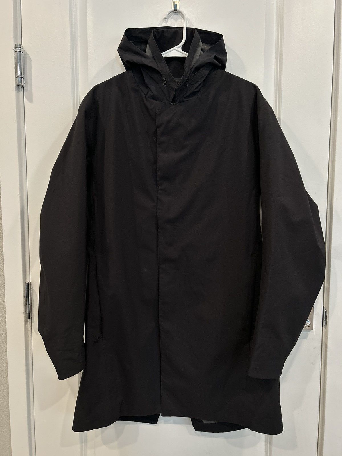 Veilance LENAN INSULATED TECH WOOL TOPCOAT | Grailed