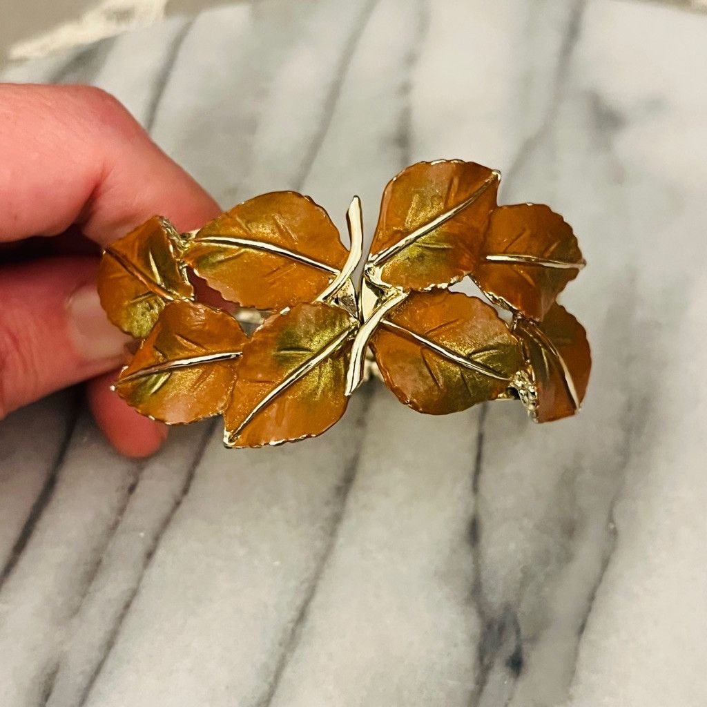 Vintage Vintage Leaf Motif Clamper Bracelet Gold Toned Metal Size ONE SIZE - 2 Thumbnail