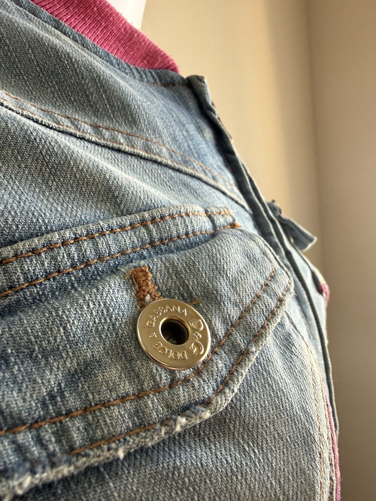 Dolce & Gabbana Vintage Dolce Gabbana Blue/Pink Denim Jacket Size 28/42 Size M / US 6-8 / IT 42-44 - 5 Thumbnail
