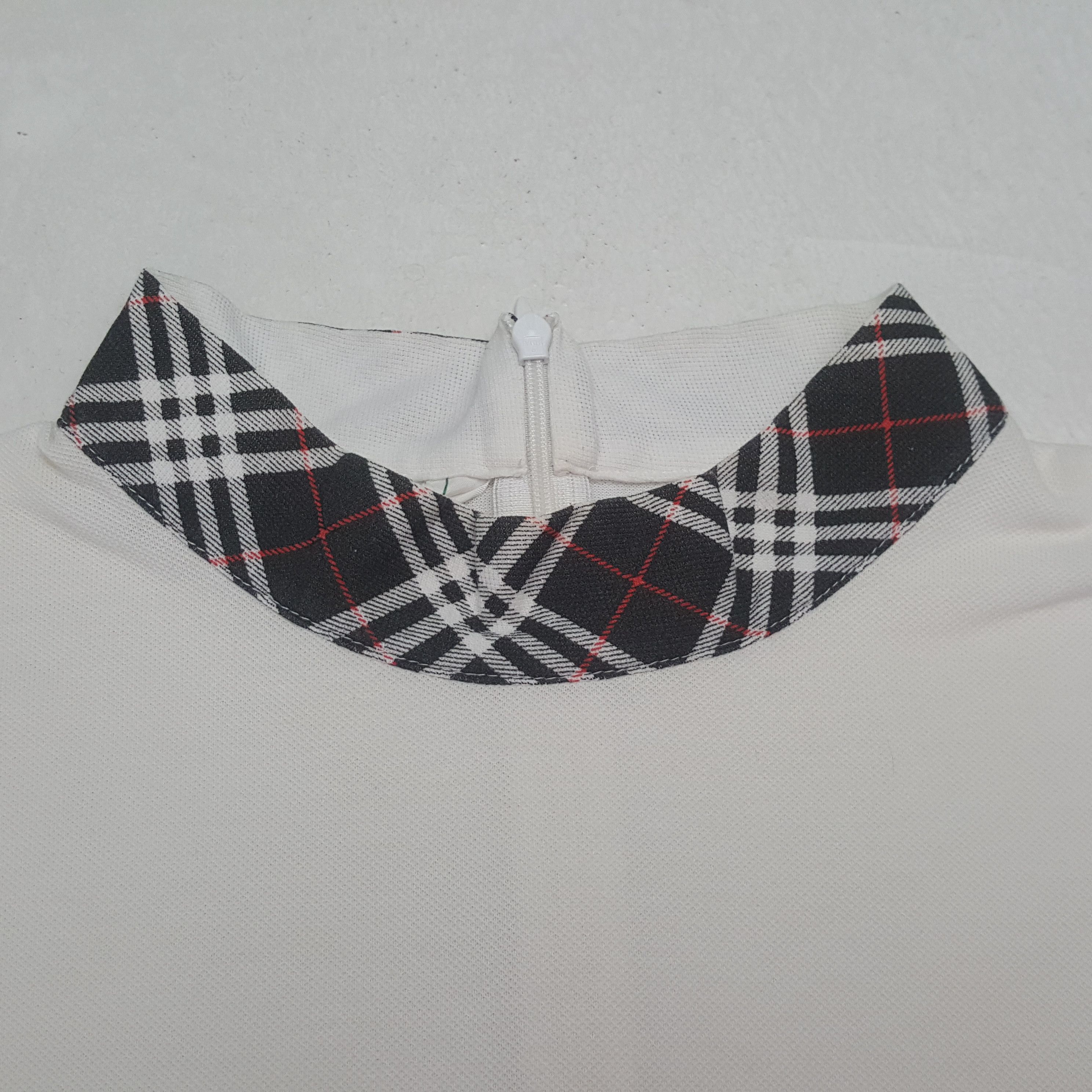 Burberry BURBERRYS Fashion Brand Custom Art Tshirt C285N4 Size US M / EU 48-50 / 2 - 6 Thumbnail