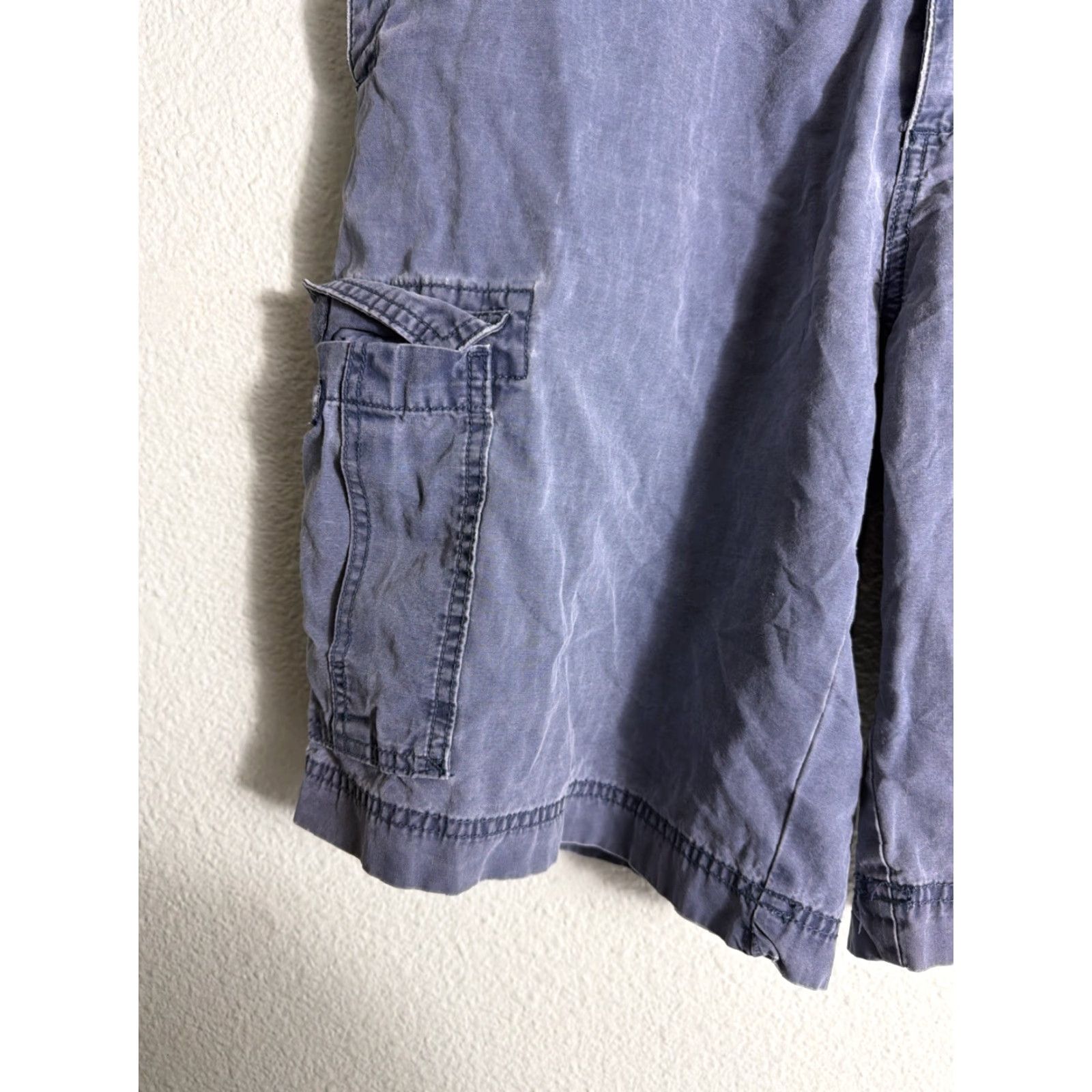 Eddie Bauer Eddie Bauer Mens Cargo Shorts Distressed Blue 36x10 Missing Button Flaw Regular Mens Size US 36 / EU 52 - 2 Thumbnail