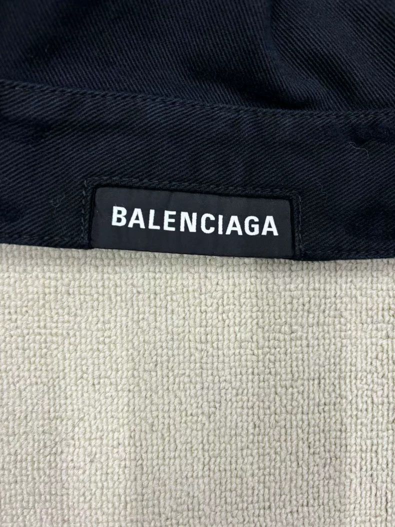 Balenciaga Balenciaga size 3 Valentine Embroidered Destruction Denim J Size US M / EU 48-50 / 2 - 5 Thumbnail