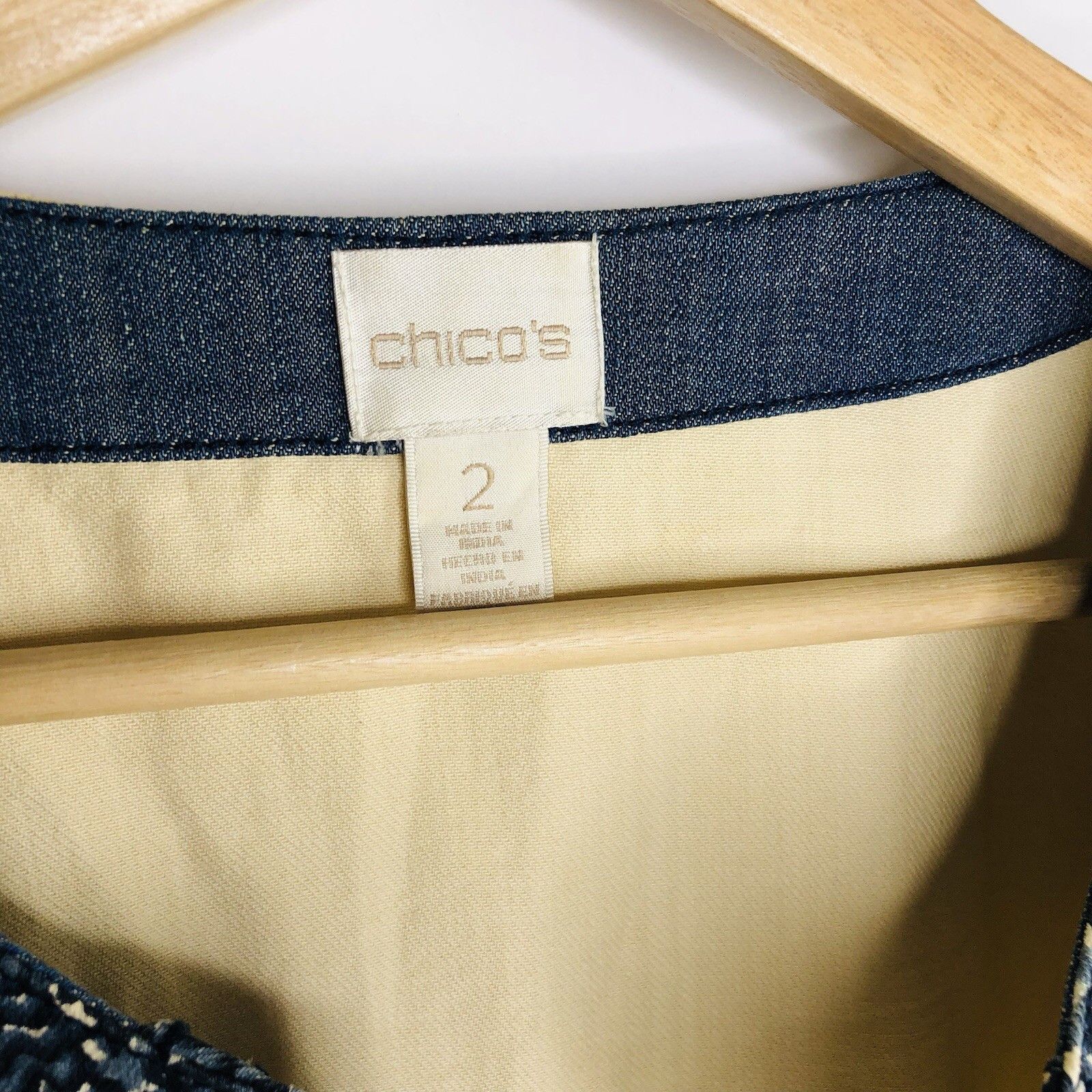 Chicos Chicos Ivory Navy Blue Artsy Jacket Size 2 Womens Pattern Size XS / US 0-2 / IT 36-38 - 5 Thumbnail