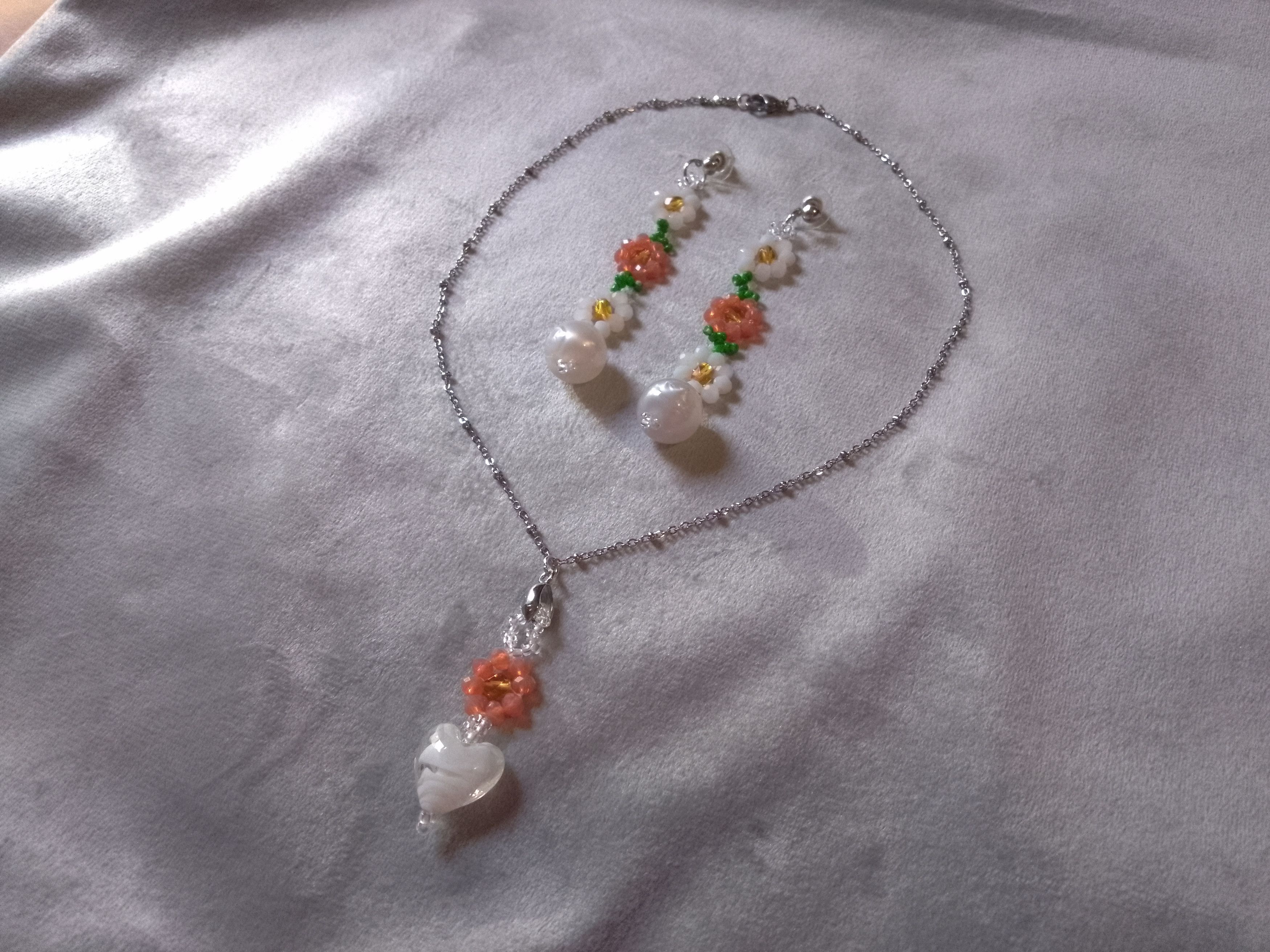 Handmade Necklace Pendant Earrings. Heart Flowers. Elegant Size ONE SIZE - 5 Thumbnail