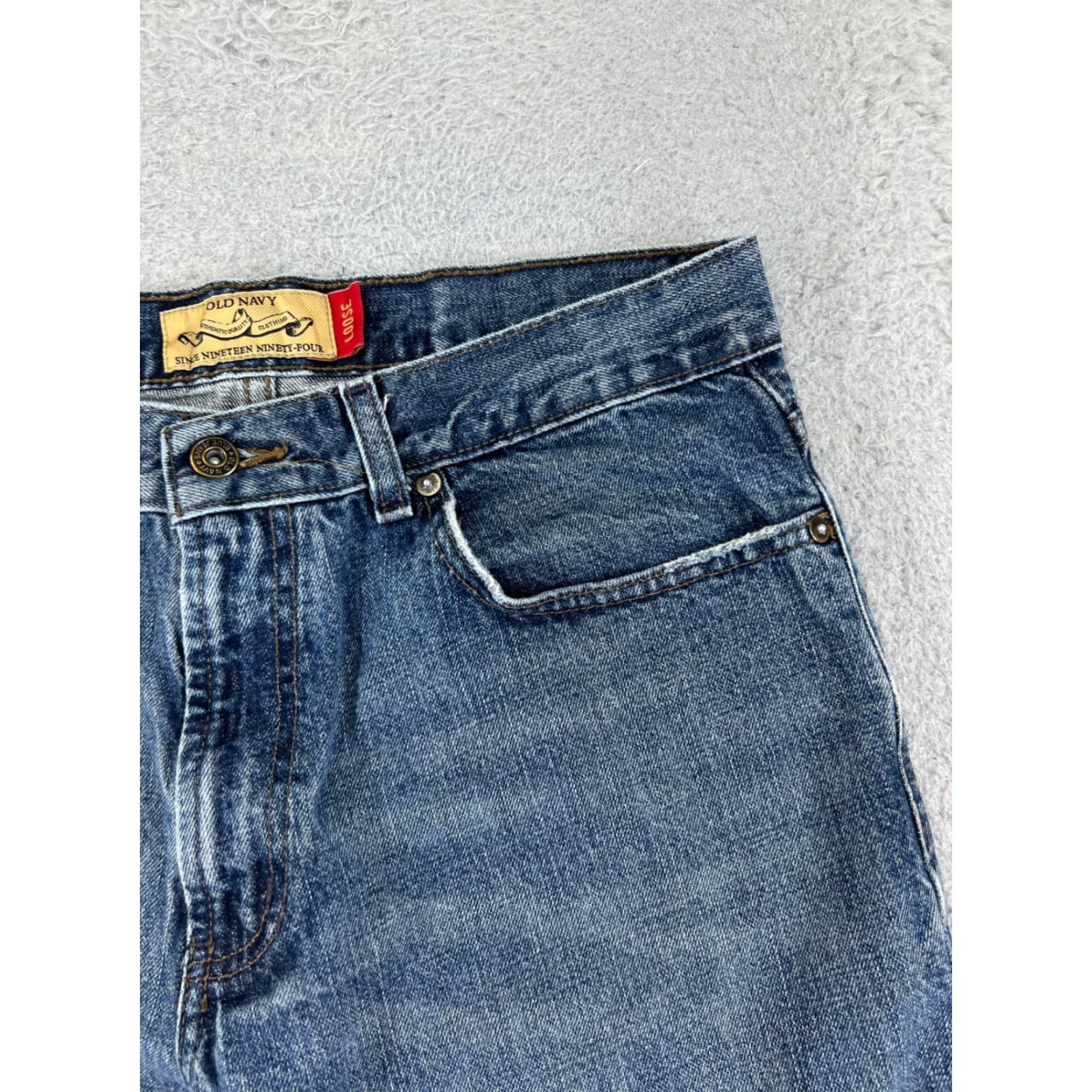 Old Navy Old Navy Shorts Womens 32 Blue Denim Jean Cutoff High Rise 100% Cotton 31x10 Size 24" / US 00 / IT 34 - 5 Thumbnail